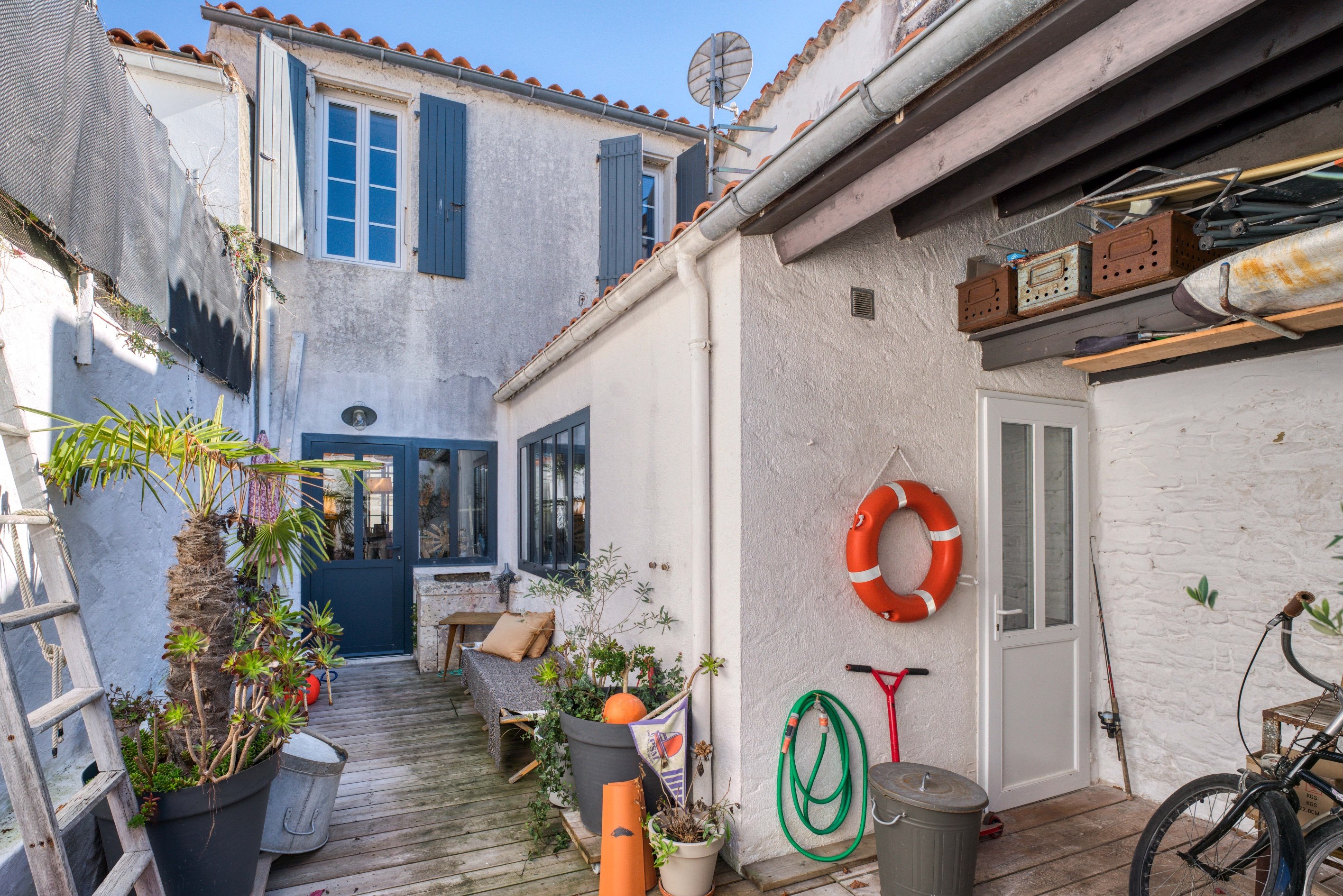  House in the heart of the town, Le Château-d