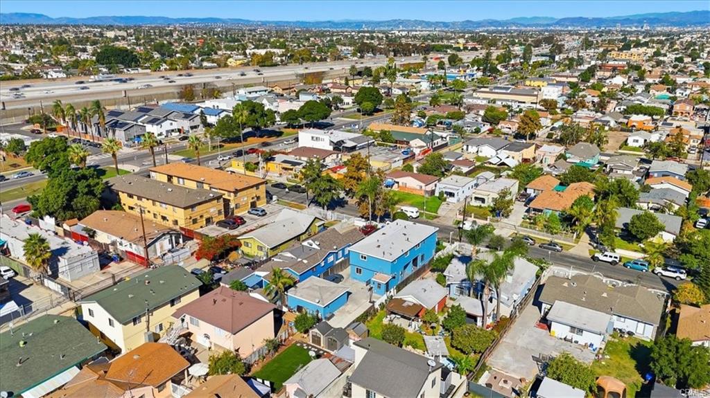 Los Angeles, California, 90003, United States, 5 Bedrooms Bedrooms, ,Residential,For Sale,2007748