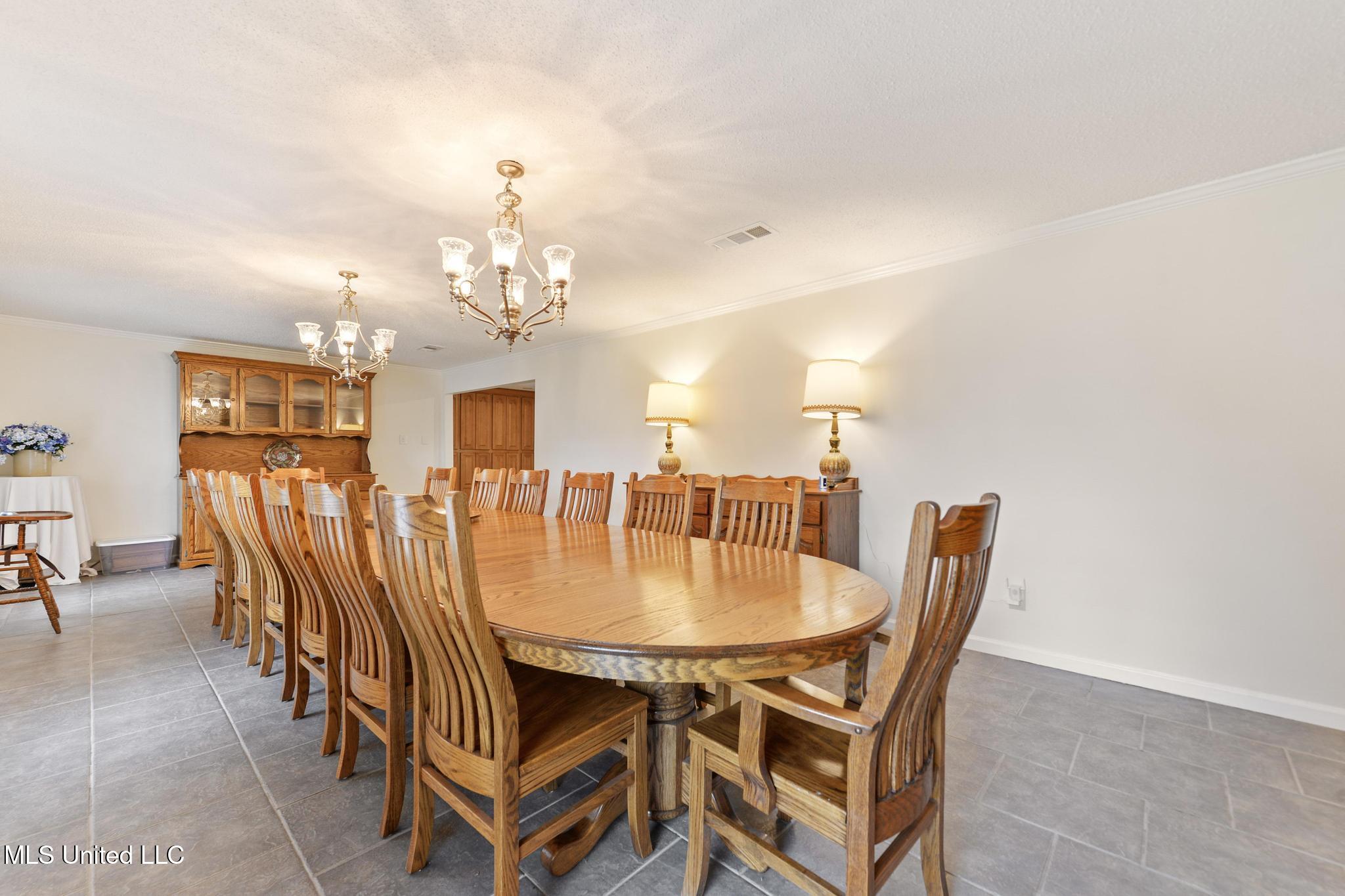 Gulfport, Mississippi, 39507, United States, 4 Bedrooms Bedrooms, ,2 BathroomsBathrooms,Residential,For Sale,2002135