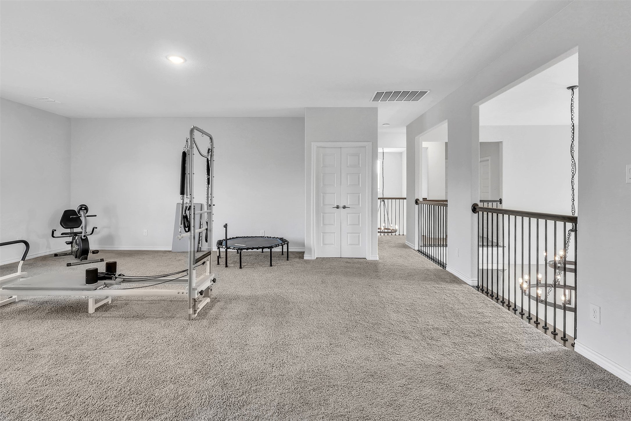 Justin, Texas, 76247, United States, 4 Bedrooms Bedrooms, ,4 BathroomsBathrooms,Residential,For Sale,1981121