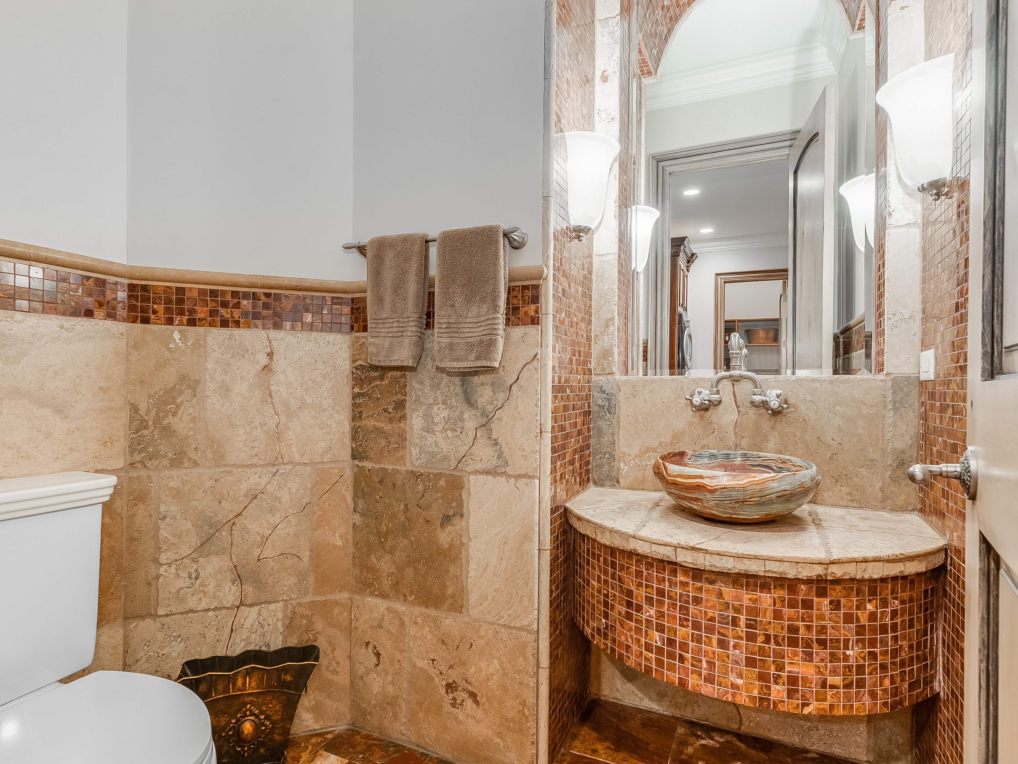  Experience Exceptional Luxury Living in Naperville