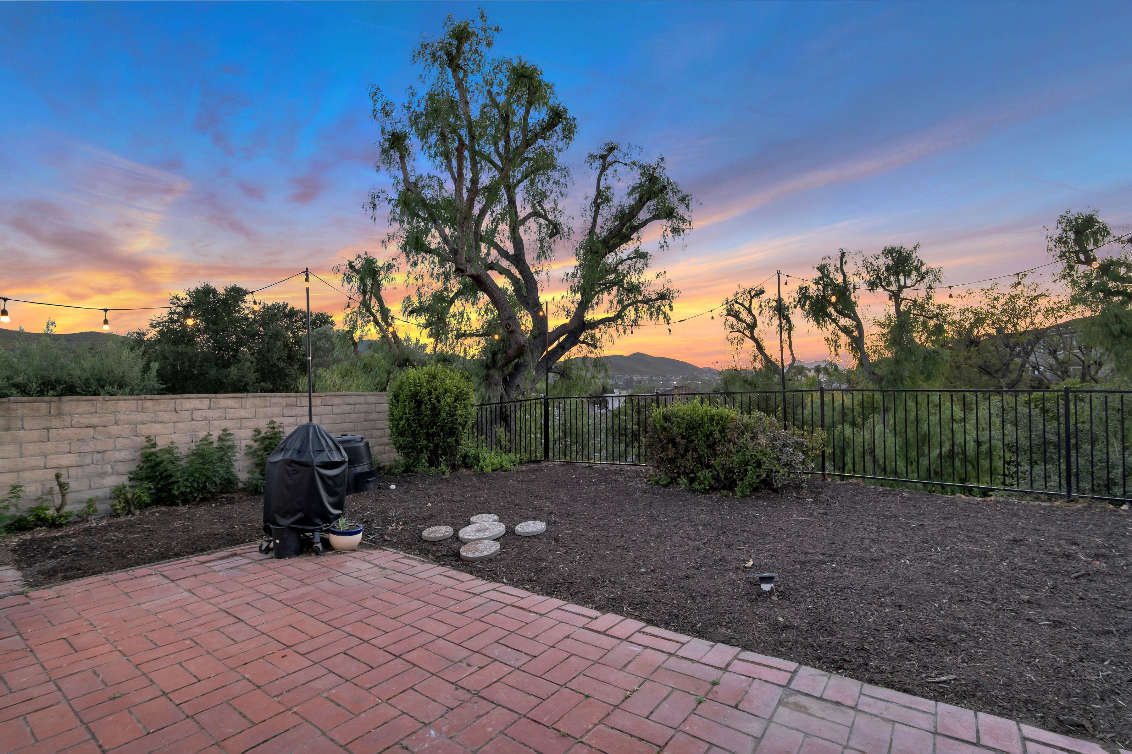  351 S. Greenway Avenue, Newbury Park - 物件實景