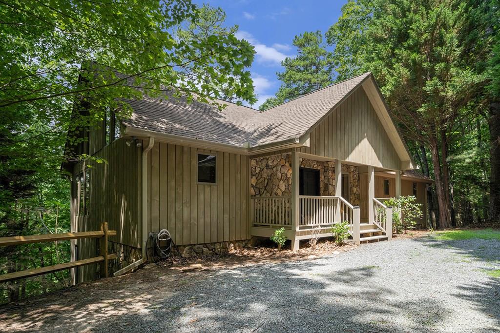 Ellijay, Georgia, 30536, United States, 4 Bedrooms Bedrooms, ,4 BathroomsBathrooms,Residential,For Sale,1888522