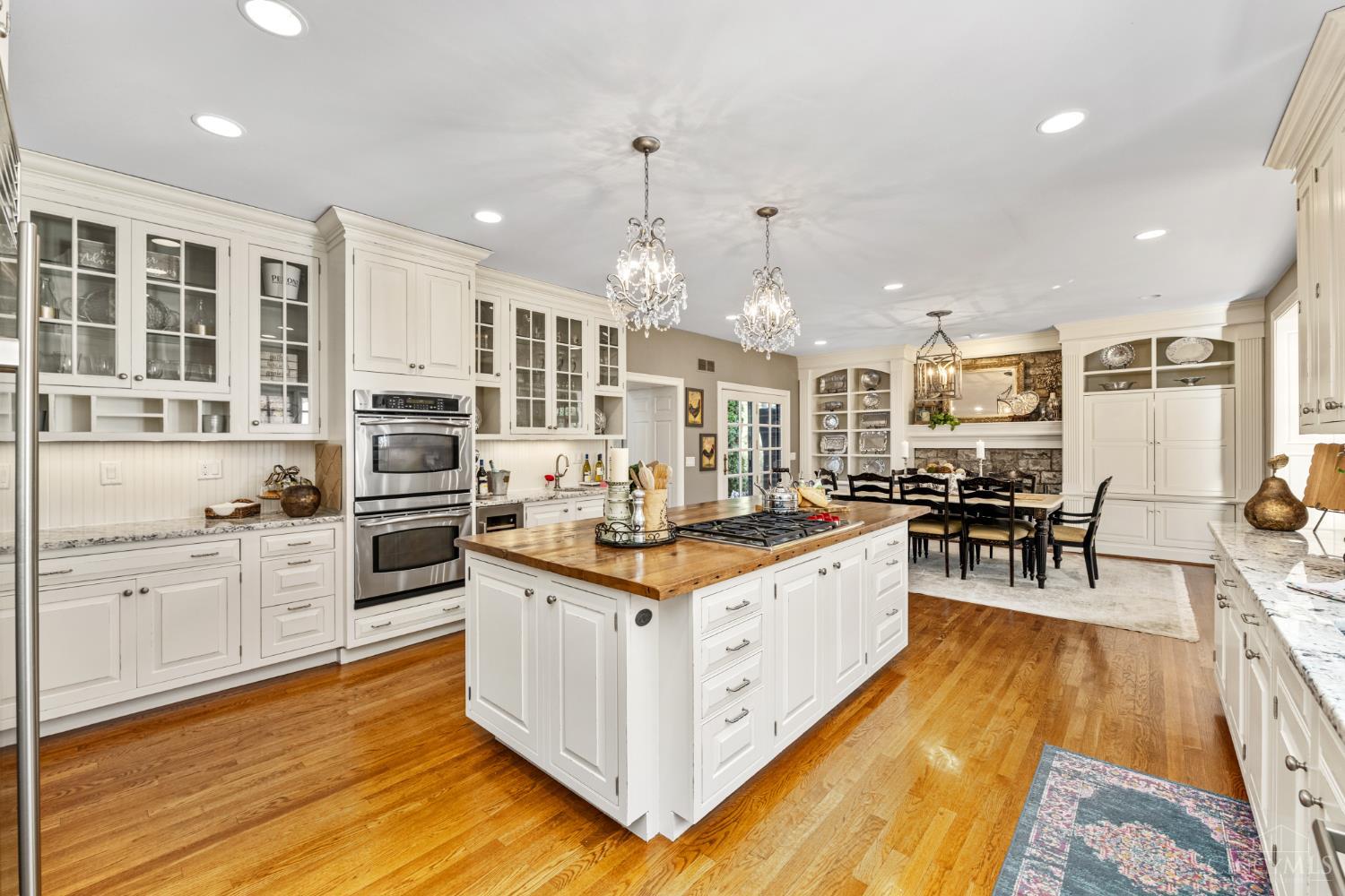 Indian Hill, Ohio, 45243, United States, 6 Bedrooms Bedrooms, ,6 BathroomsBathrooms,Residential,For Sale,1988280