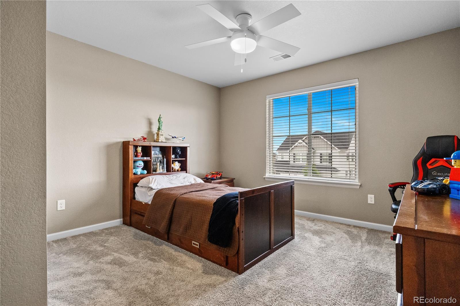 Aurora, Colorado, 80016, United States, 5 Bedrooms Bedrooms, ,5 BathroomsBathrooms,Residential,For Sale,2003486