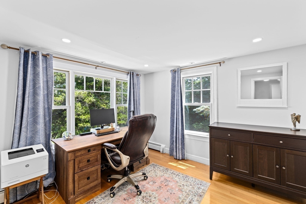 Duxbury, Massachusetts, 02332, United States, 5 Bedrooms Bedrooms, ,4 BathroomsBathrooms,Residential,For Sale,1876527