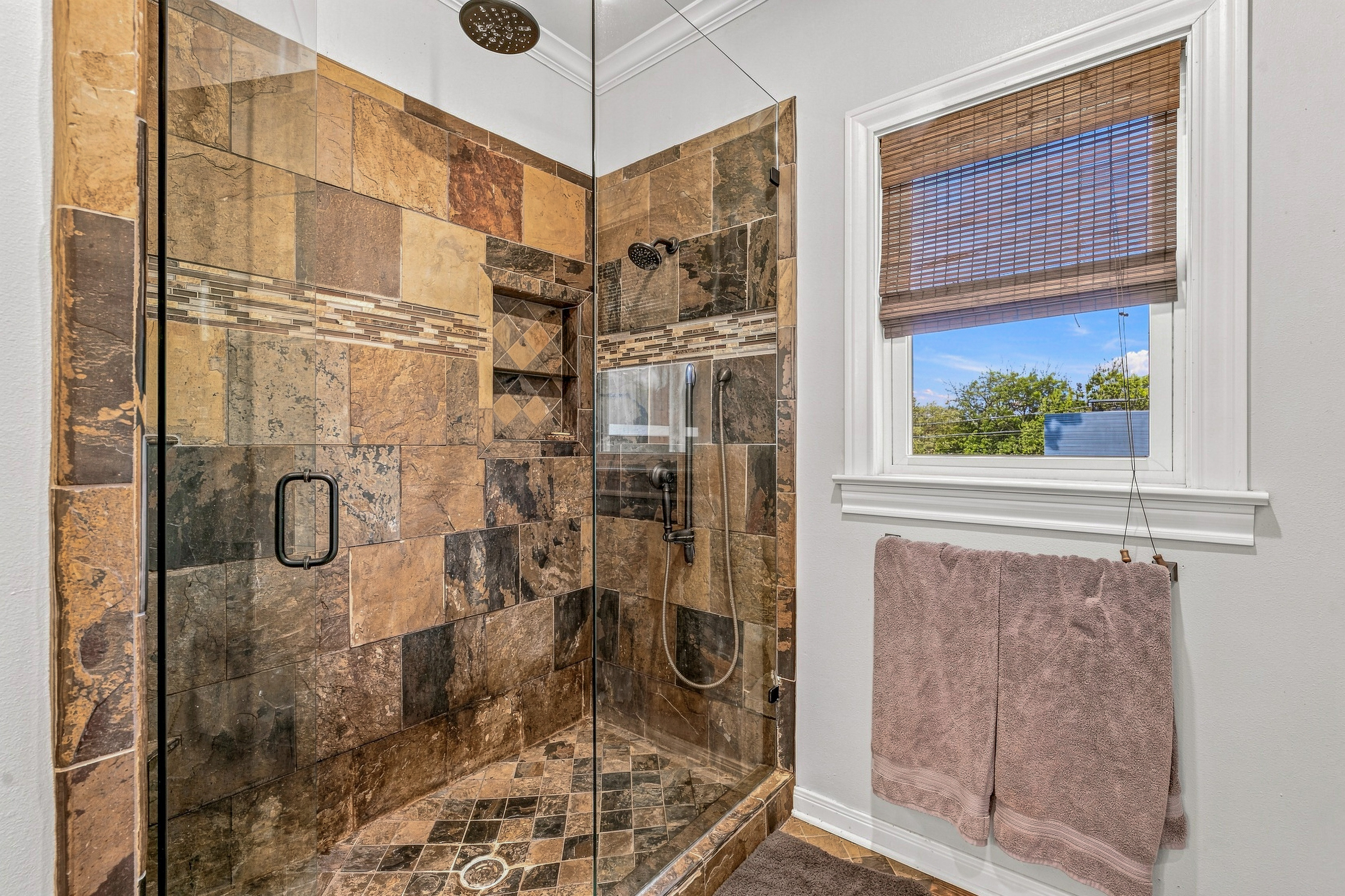  730 Virginia Street, Graham, TX, 76450 - 物件實景