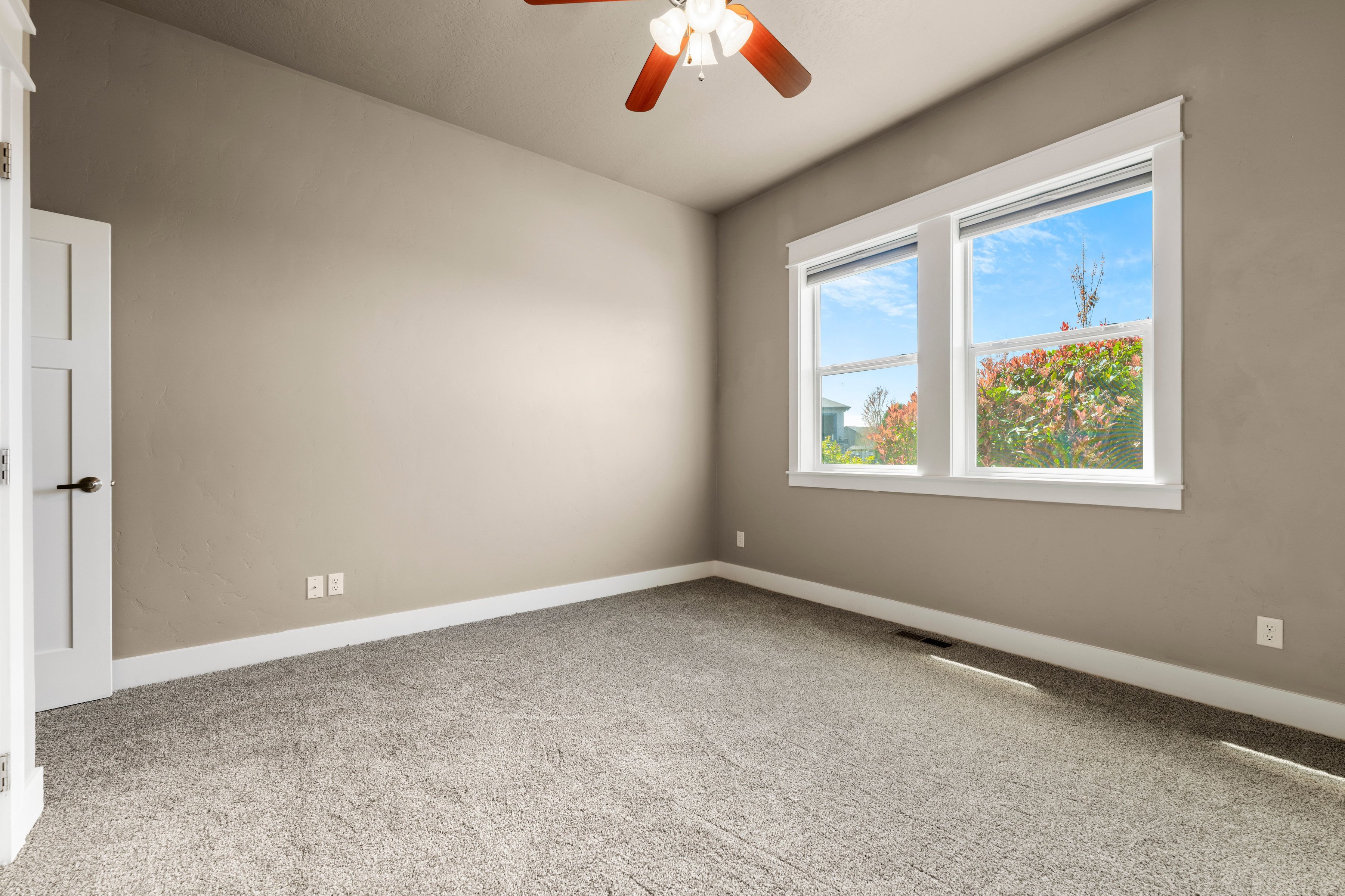  Seclusion, Space & a Certain Kind of Style - Single-Level Living at Its Finest - 物件實景