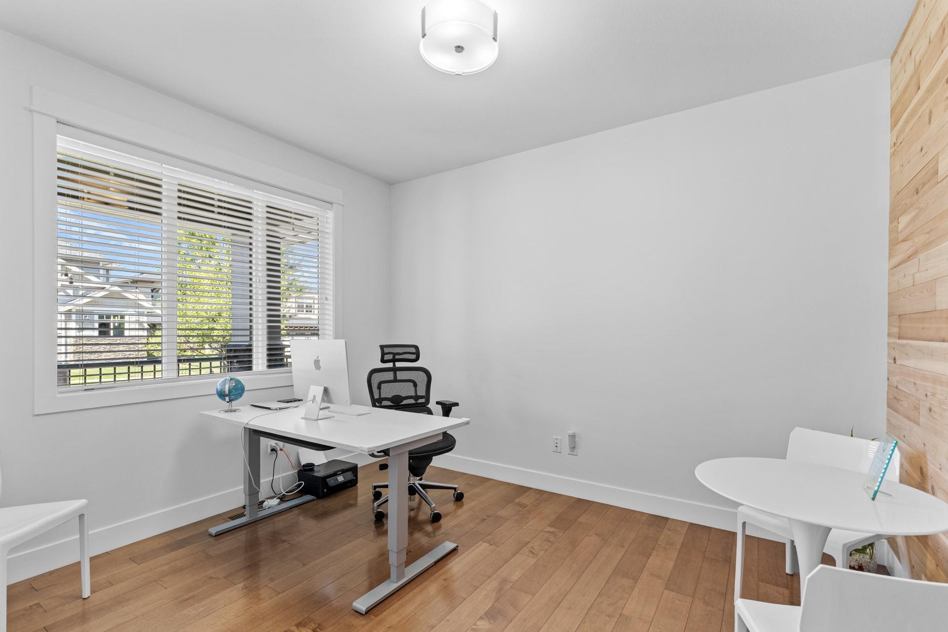 KELOWNA, British Columbia, V1W 5K2, CA, 5 Bedrooms Bedrooms, ,3 BathroomsBathrooms,Residential,For Sale,1960924