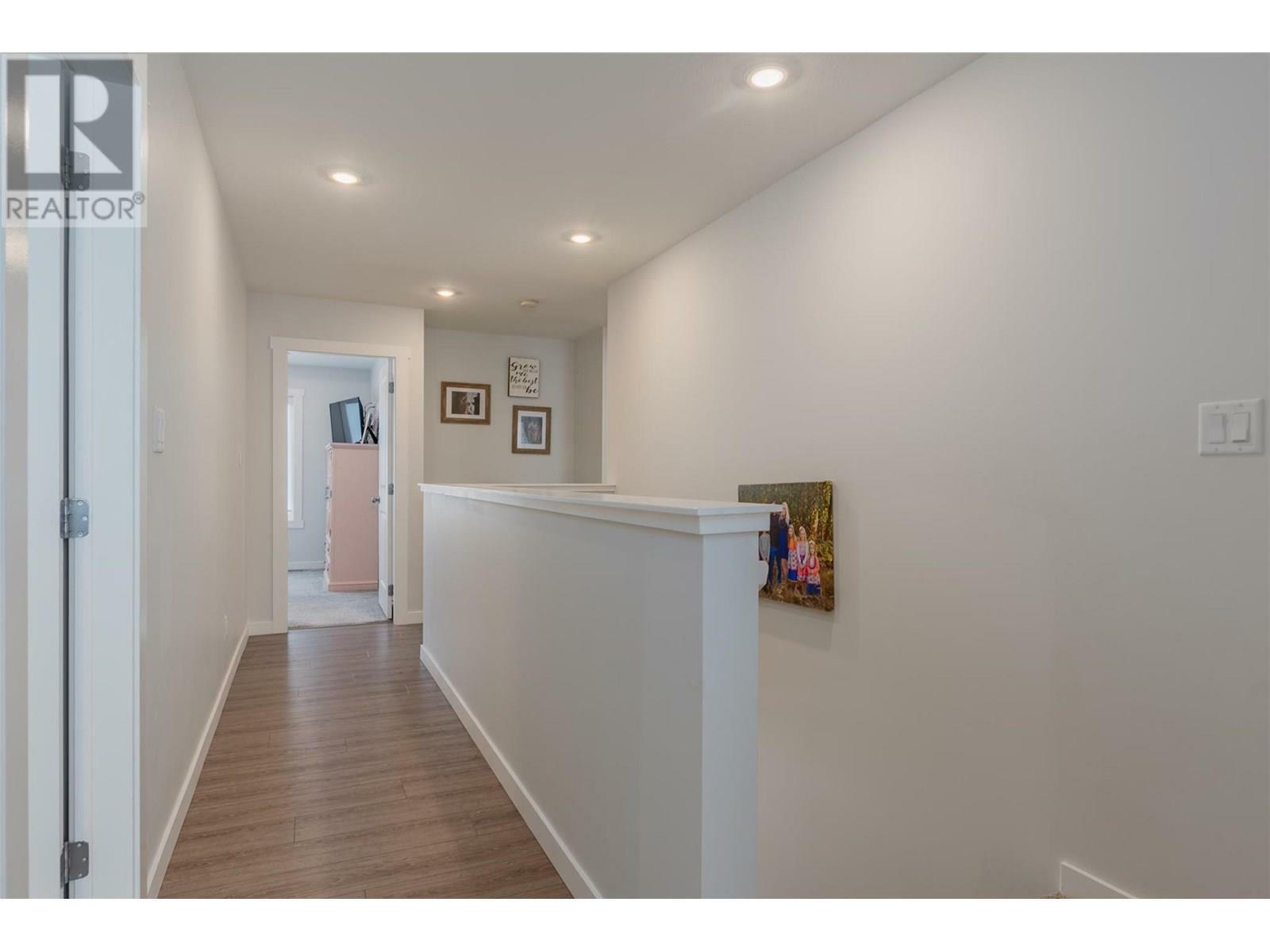 CASTLEGAR, British Columbia, V1N 4X8, CA, 6 Bedrooms Bedrooms, ,3 BathroomsBathrooms,Residential,For Sale,1883021