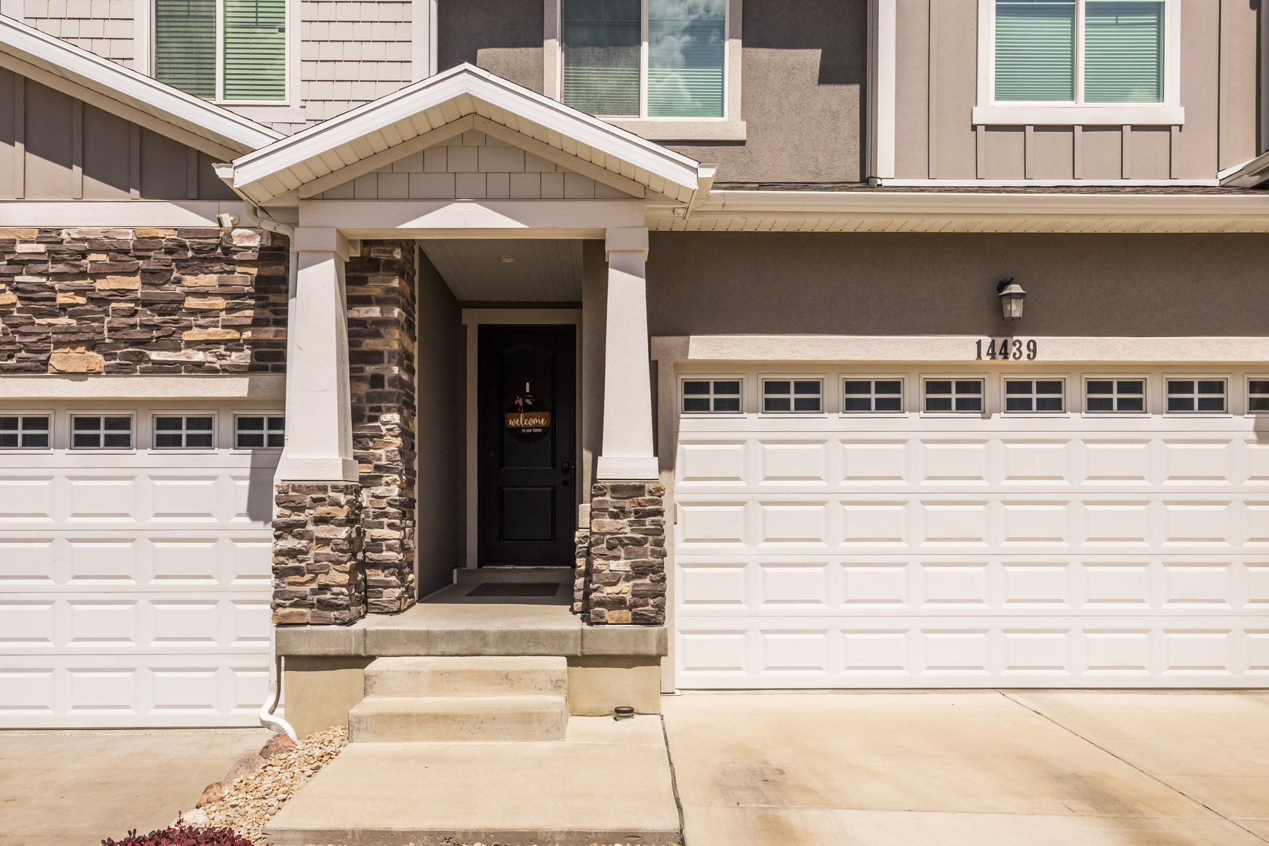  4 bed 3.5 Bath Herriman Townhome With Open Floor Plan & Playground Access - 物件實景