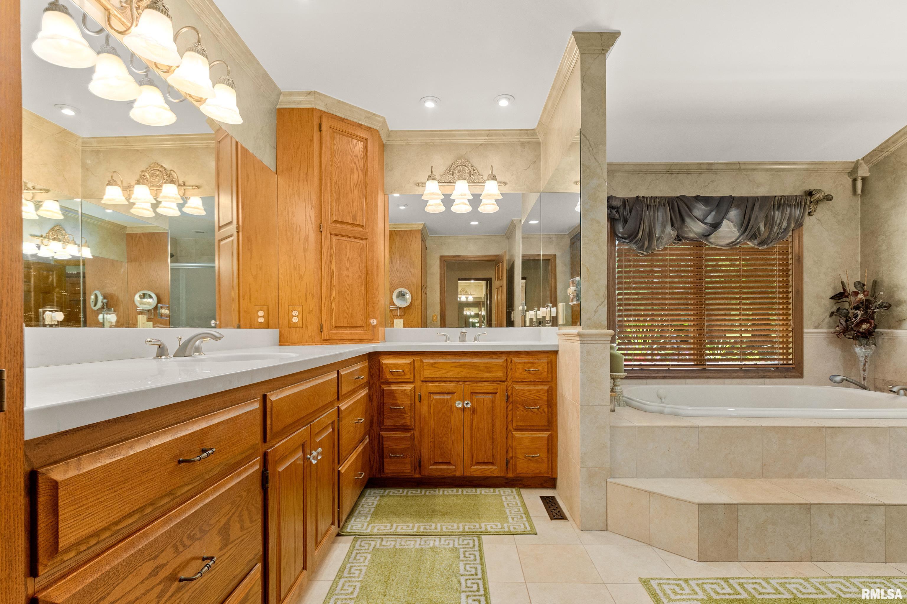 Dunlap, Illinois, 61525, United States, 5 Bedrooms Bedrooms, ,4 BathroomsBathrooms,Residential,For Sale,1942150