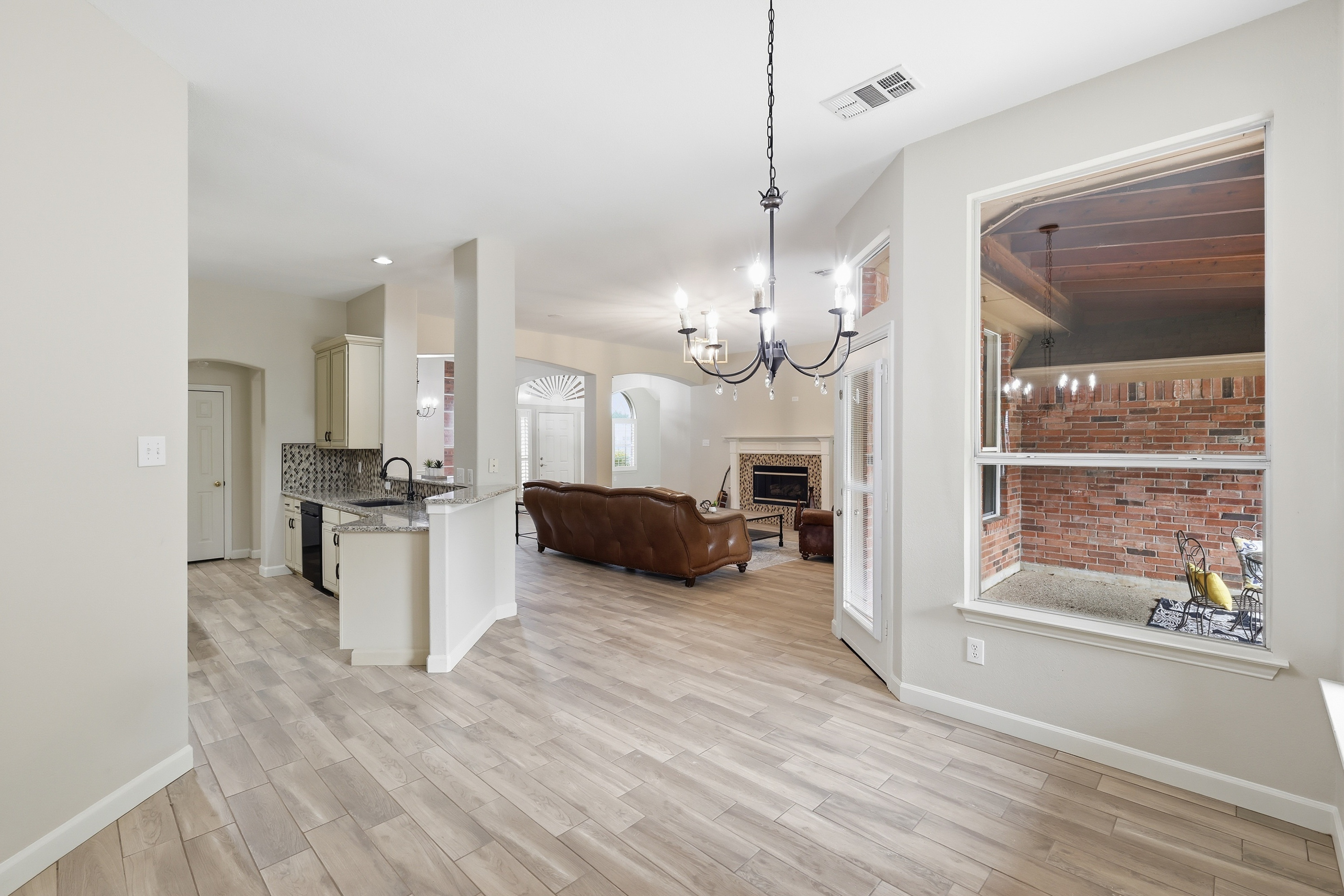  2402 Ravinia Drive, Corinth, TX, 76208 - 物件實景