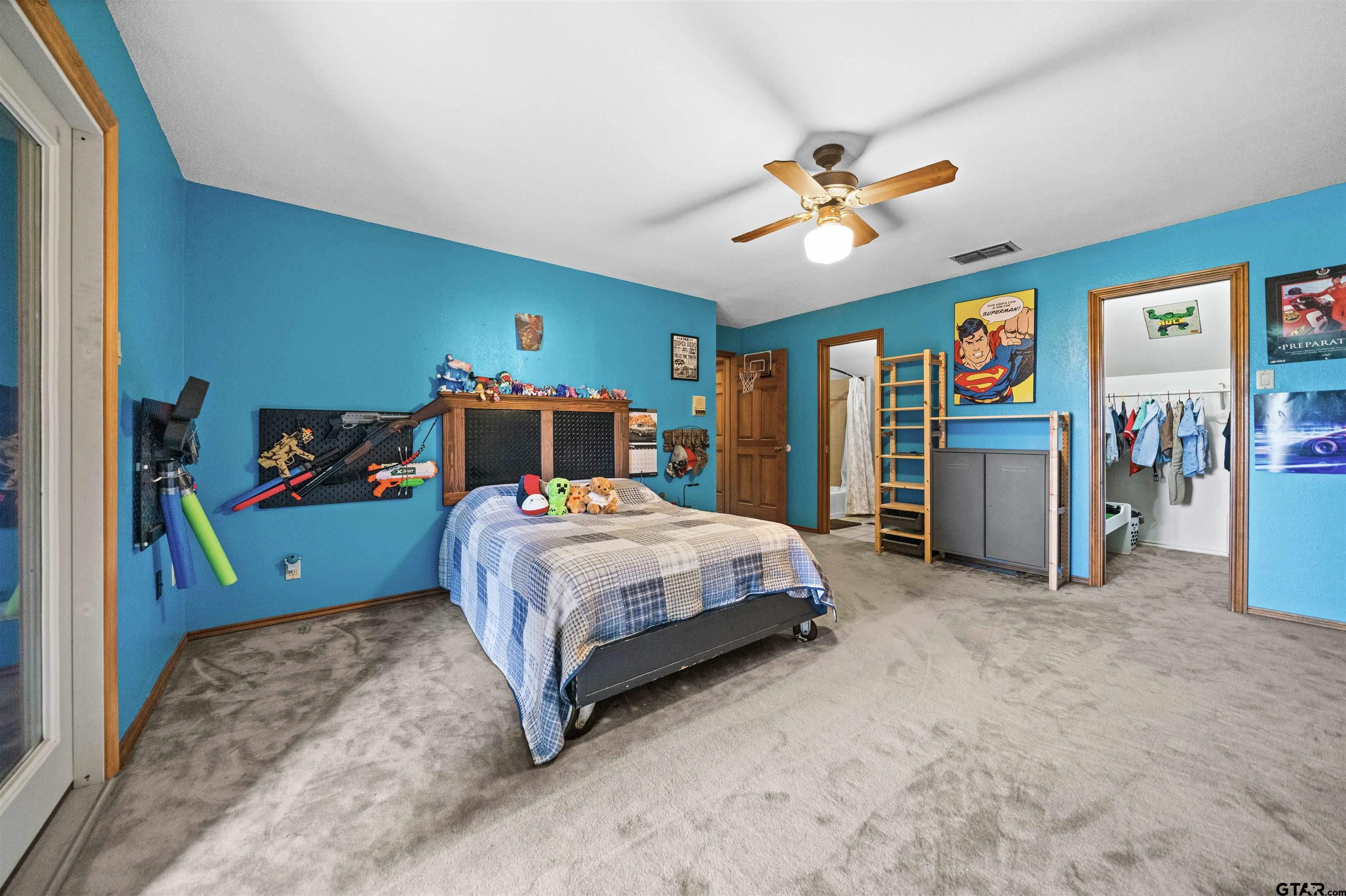 Jacksonville, Texas, 75766, United States, 6 Bedrooms Bedrooms, ,4 BathroomsBathrooms,Residential,For Sale,1805693