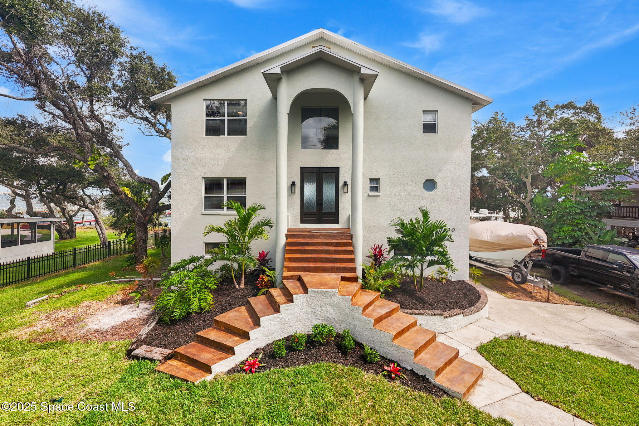 830 S Banana River Dr, Merritt Island, FL 32952