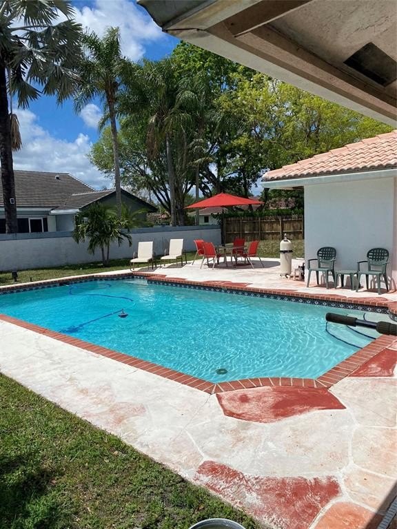 Coral Springs, Florida, 33071, United States, 3 Bedrooms Bedrooms, ,2 BathroomsBathrooms,Residential,For Sale,1973881