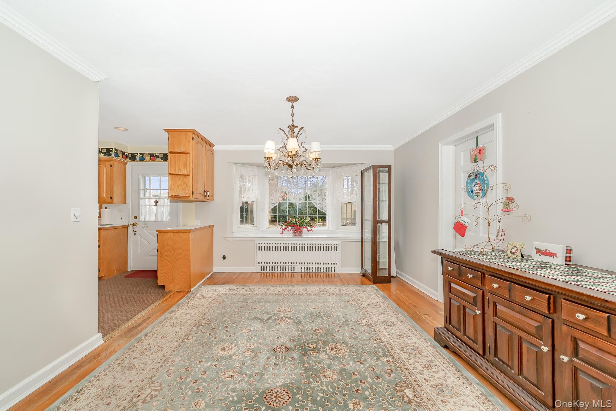 Seaford, New York, 11783, United States, 3 Bedrooms Bedrooms, ,2 BathroomsBathrooms,Residential,For Sale,2005849