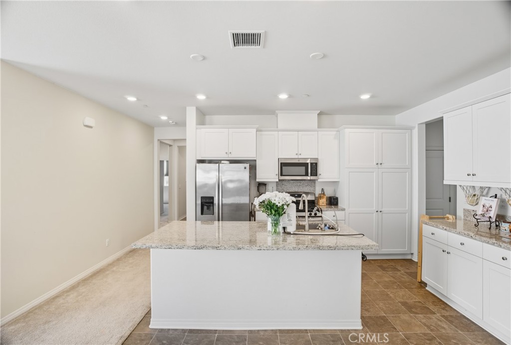 Hemet, California, 92545, United States, 3 Bedrooms Bedrooms, ,2 BathroomsBathrooms,Residential,For Sale,1950235