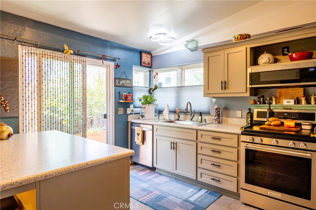 Paso Robles, California, 93446, United States, 2 Bedrooms Bedrooms, ,2 BathroomsBathrooms,Residential,For Sale,1977542