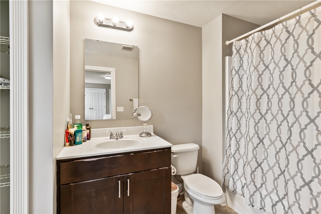 Collier Twp, Pennsylvania, 15106, United States, 5 Bedrooms Bedrooms, ,6 BathroomsBathrooms,Residential,For Sale,2002908