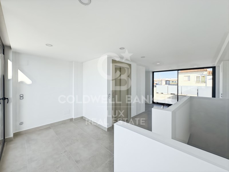 Girona, Empuriabrava, Mox? - Sant Mori, Sector Mox, Empuriabrava, Catalonia, ES, 4 Bedrooms Bedrooms, ,3 BathroomsBathrooms,Residential,For Sale,Girona, Empuriabrava, Mox? - Sant Mori, Sector Mox,1625453