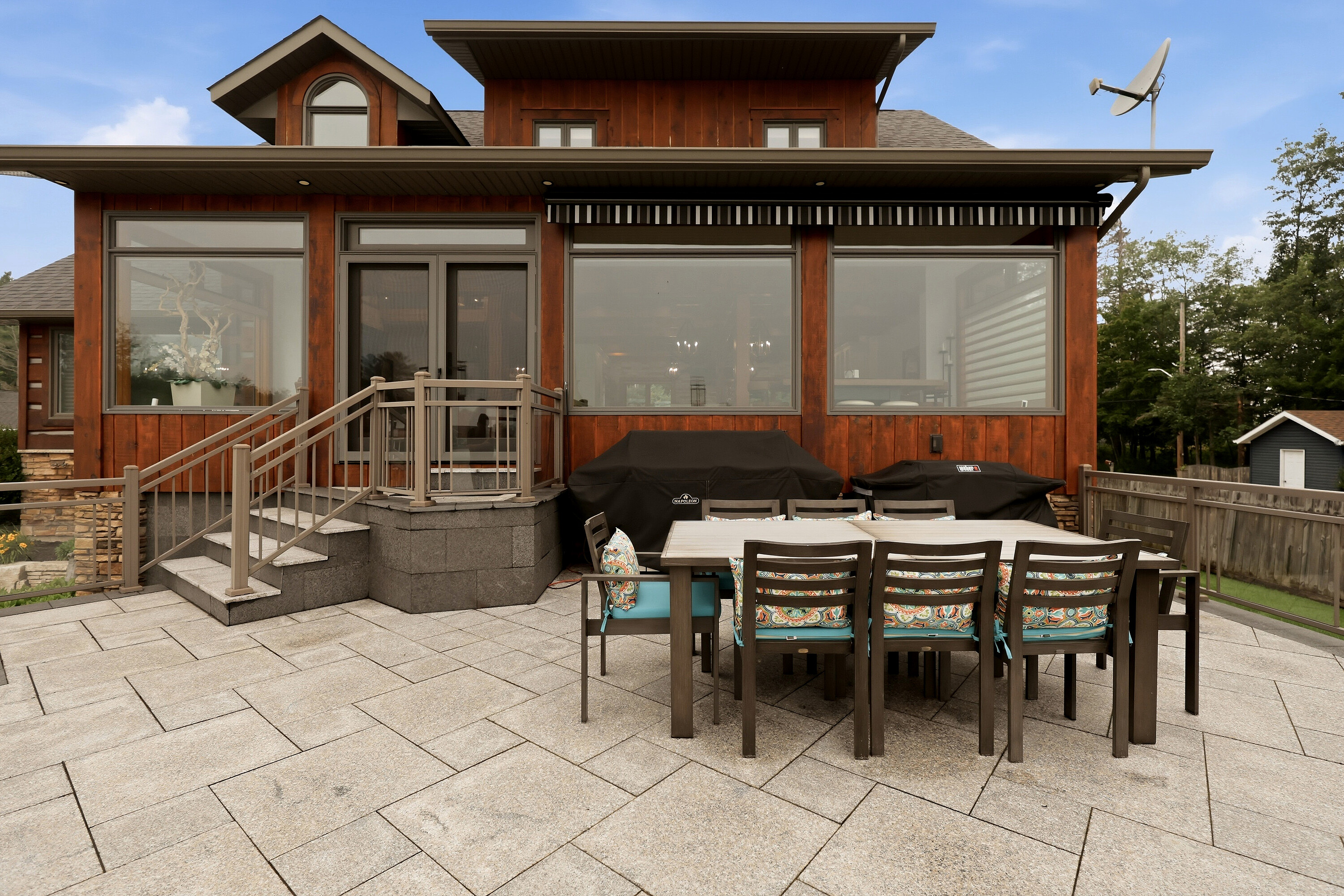  Exceptional Waterfront Home - 物件實景