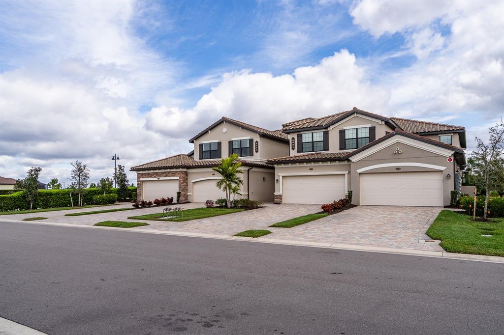 Bradenton, Florida, 34211, United States, 3 Bedrooms Bedrooms, ,2 BathroomsBathrooms,Residential,For Sale,1967780