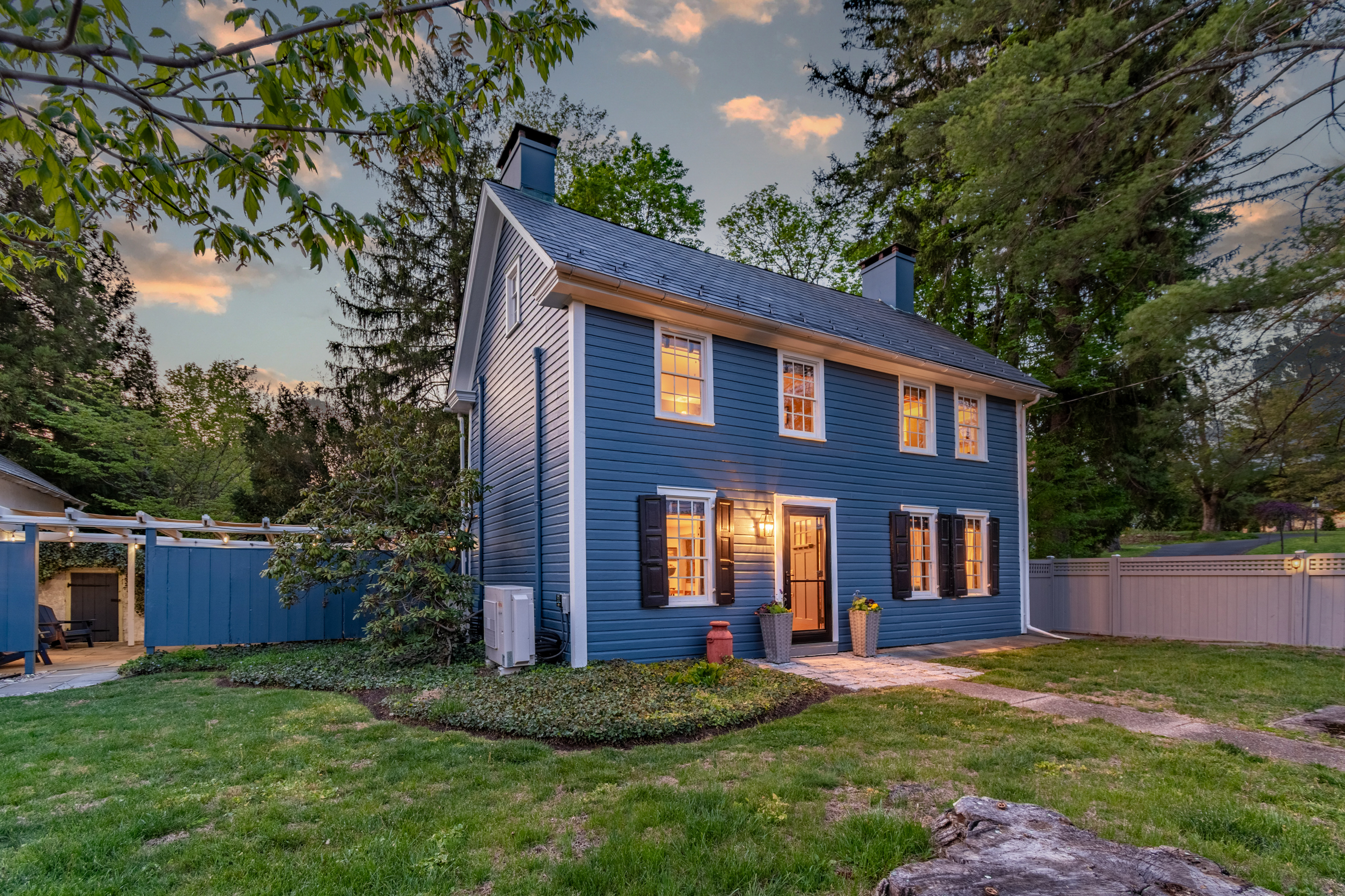  Historic New Hope Home with Updated Pool, Heated Studio, and Bucks County Charm - 物件實景