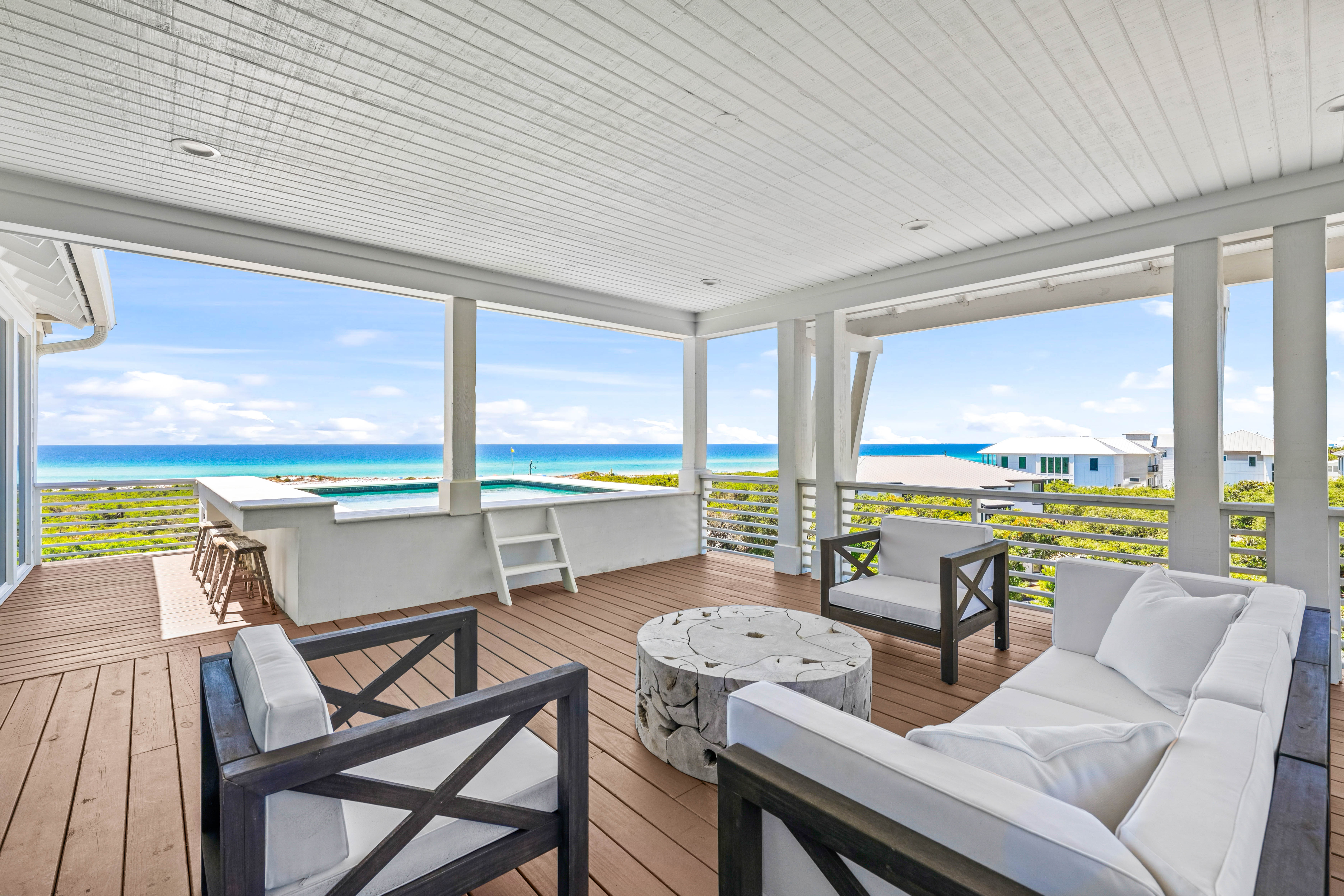  Four-Level Coastal Estate with Gulf Views in Exclusive Mala Beach - 物件實景