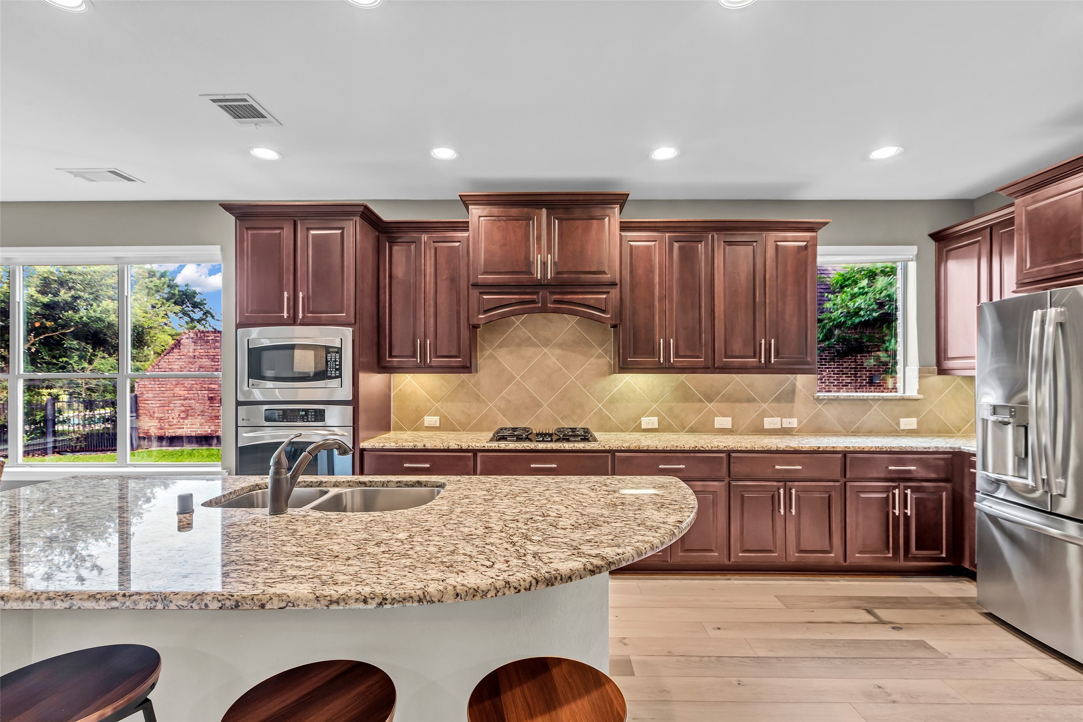 Spring, Texas, 77389, United States, 4 Bedrooms Bedrooms, ,4 BathroomsBathrooms,Residential,For Sale,1906522