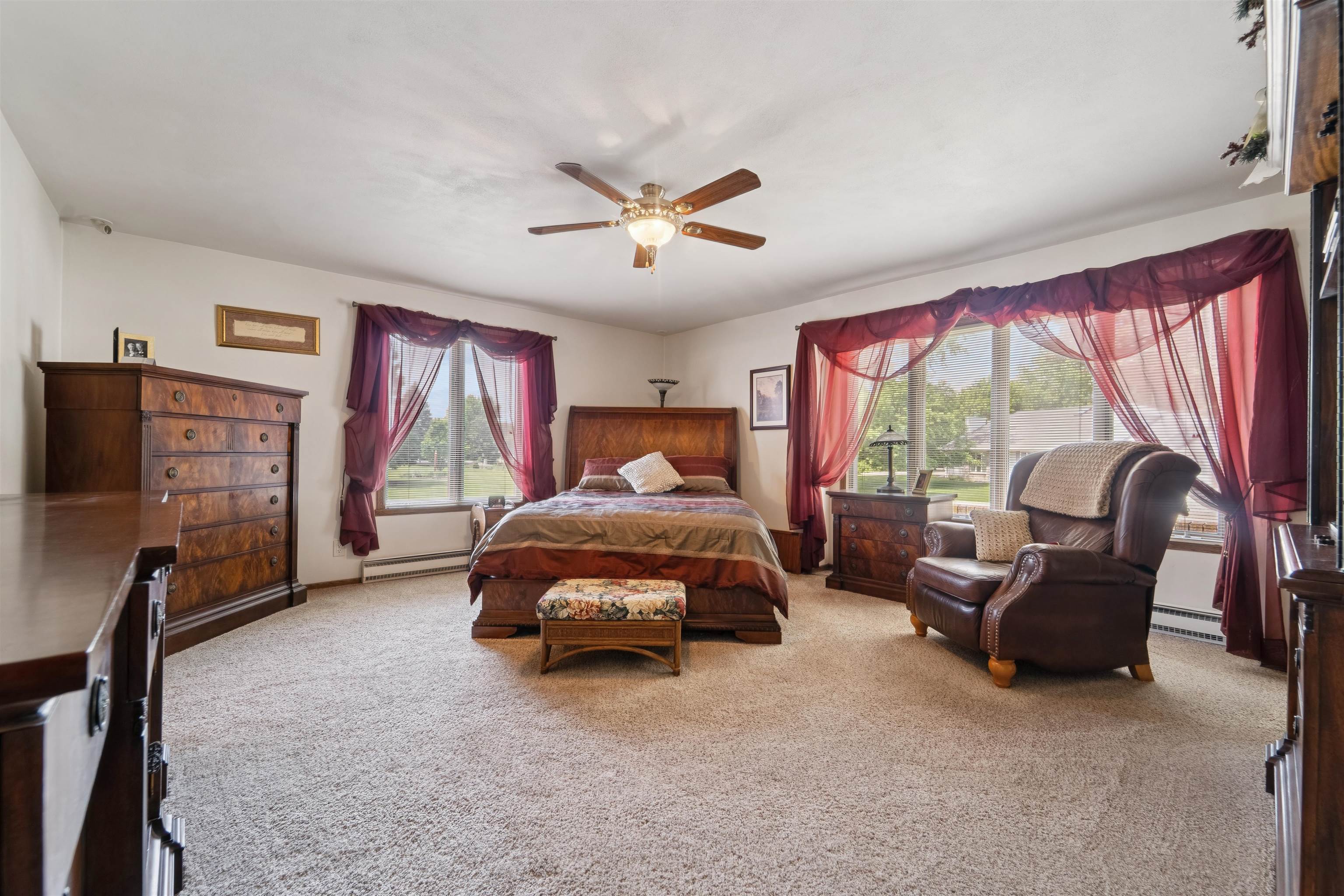 APPLETON, Wisconsin, 54914, United States, 3 Bedrooms Bedrooms, ,3 BathroomsBathrooms,Residential,For Sale,1911879
