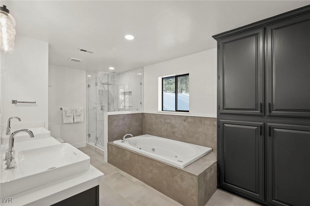 Incline Village, Nevada, 89451, United States, 6 Bedrooms Bedrooms, ,4 BathroomsBathrooms,Residential,For Sale,1794453