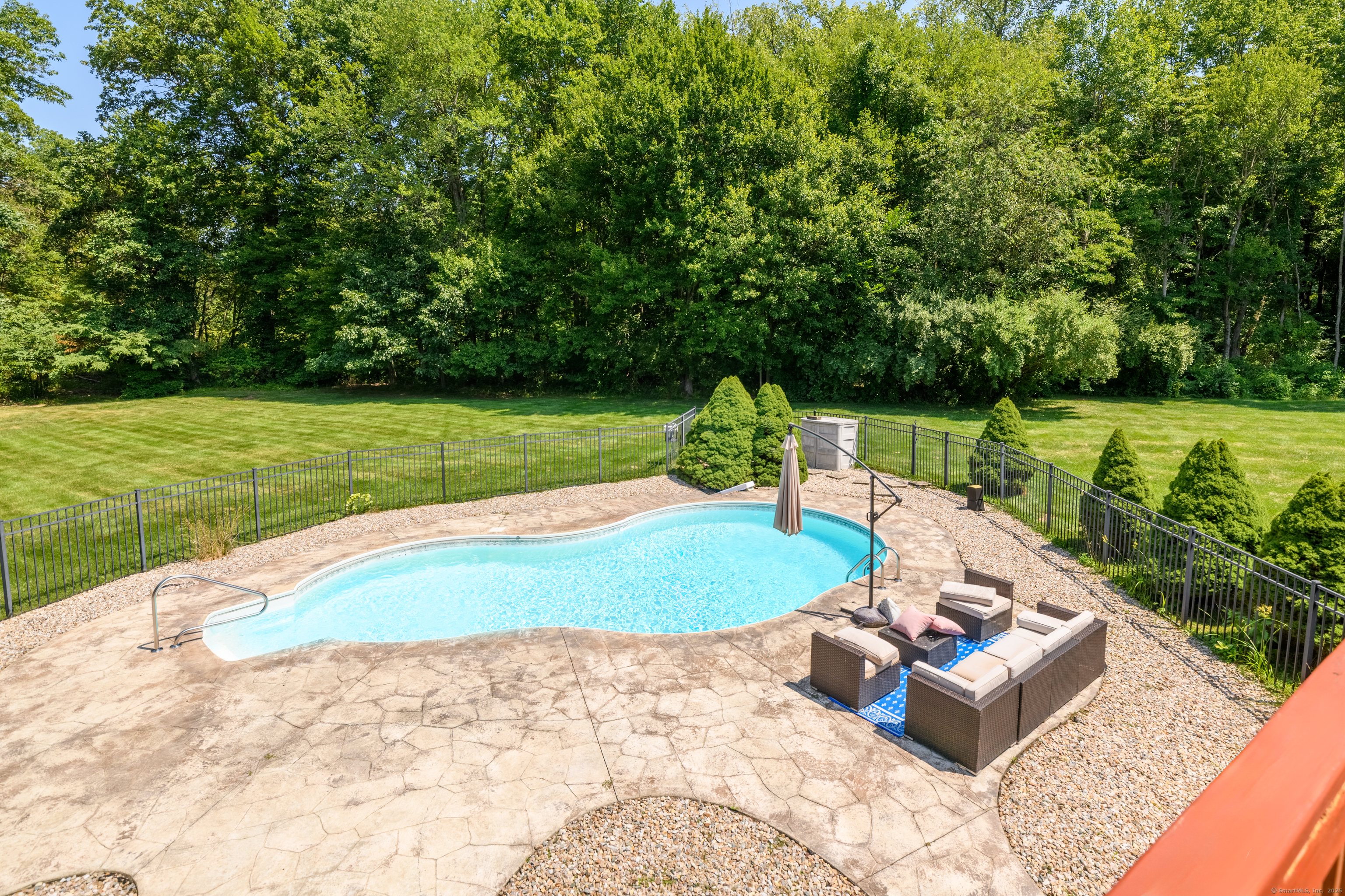 South Windsor, Connecticut, 06074, United States, 3 Bedrooms Bedrooms, ,4 BathroomsBathrooms,Residential,For Sale,1912297
