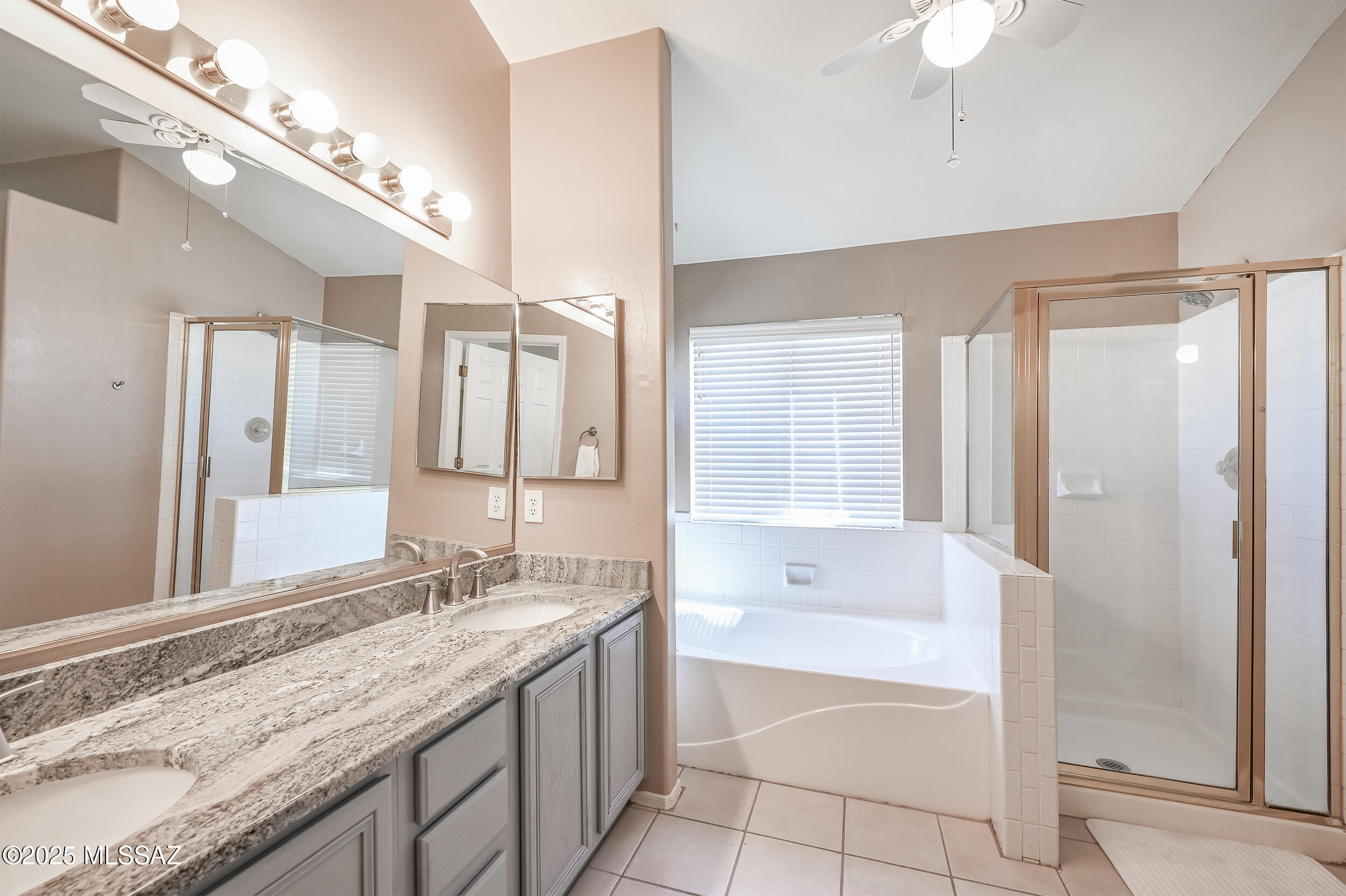 Oro Valley, Arizona, 85737, United States, 5 Bedrooms Bedrooms, ,3 BathroomsBathrooms,Residential,For Sale,1954798