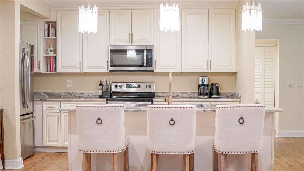 St Petersburg, Florida, 33713, United States, 3 Bedrooms Bedrooms, ,2 BathroomsBathrooms,Residential,For Sale,1985545