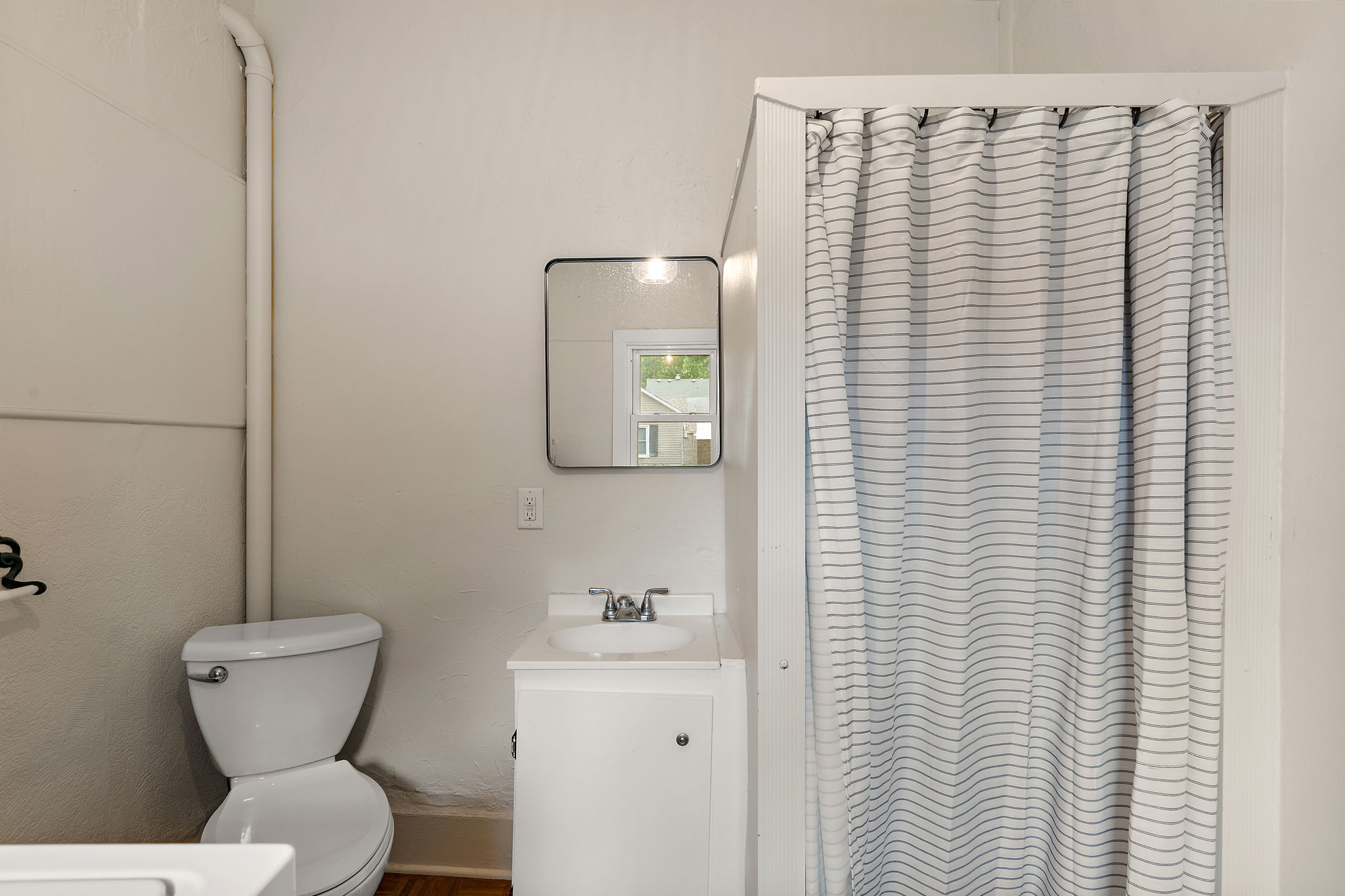  Classic Character Meets Modern Comfort in Hastings - 物件實景