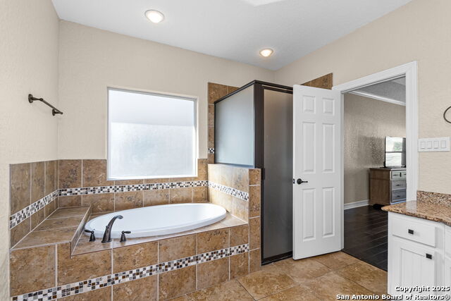 San Antonio, Texas, 78258, United States, 3 Bedrooms Bedrooms, ,3 BathroomsBathrooms,Residential,For Sale,1955508