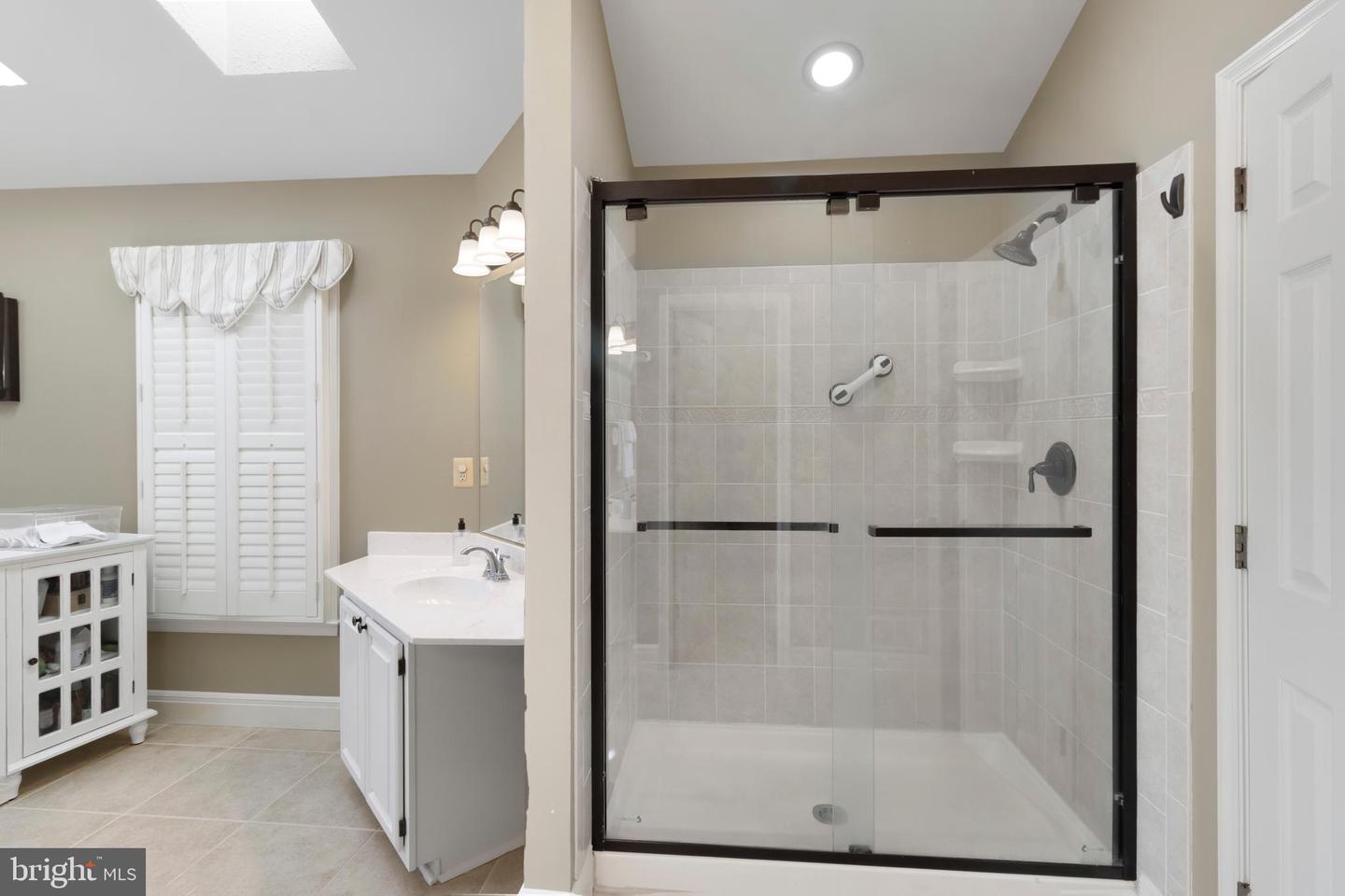 Fort Washington, Maryland, 20744, United States, 4 Bedrooms Bedrooms, ,4 BathroomsBathrooms,Residential,For Sale,1939842