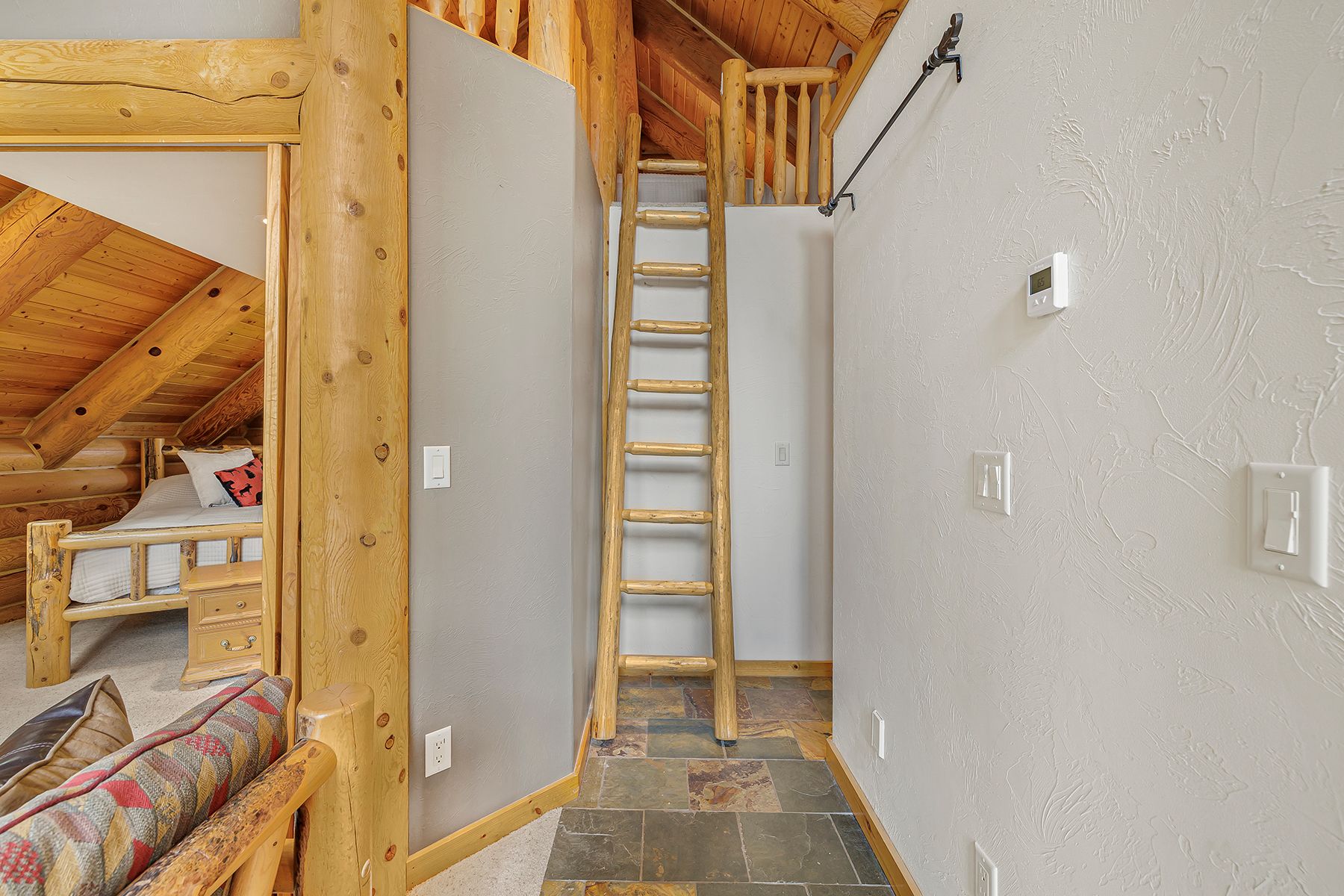  where  the mountains meet mccoy - 物件實景