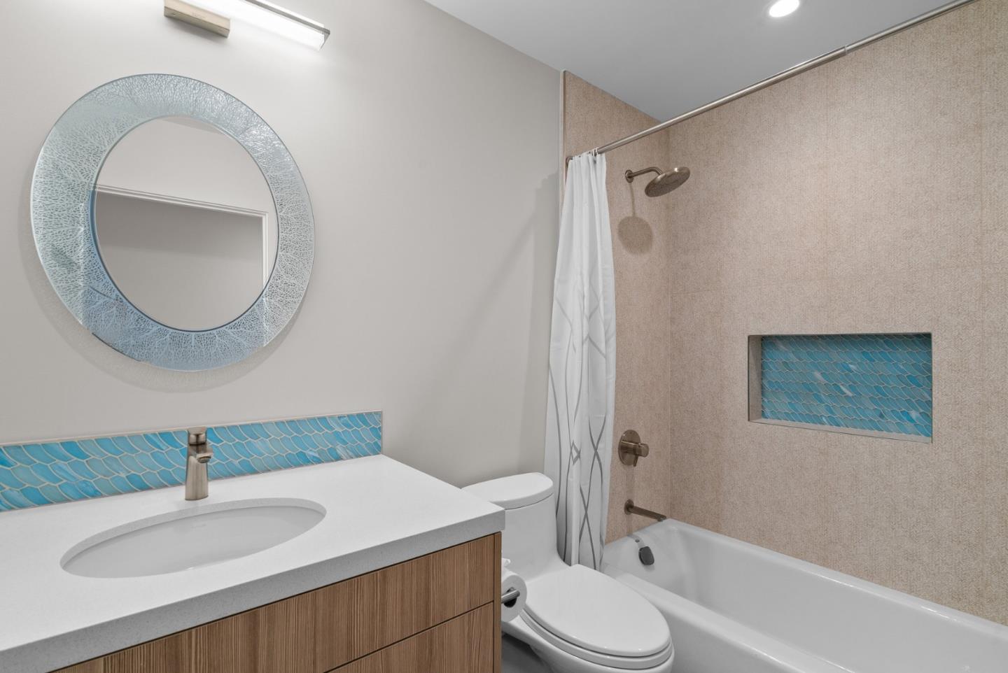 Los Gatos, California, 95030, United States, 5 Bedrooms Bedrooms, ,6 BathroomsBathrooms,Residential,For Sale,1997013