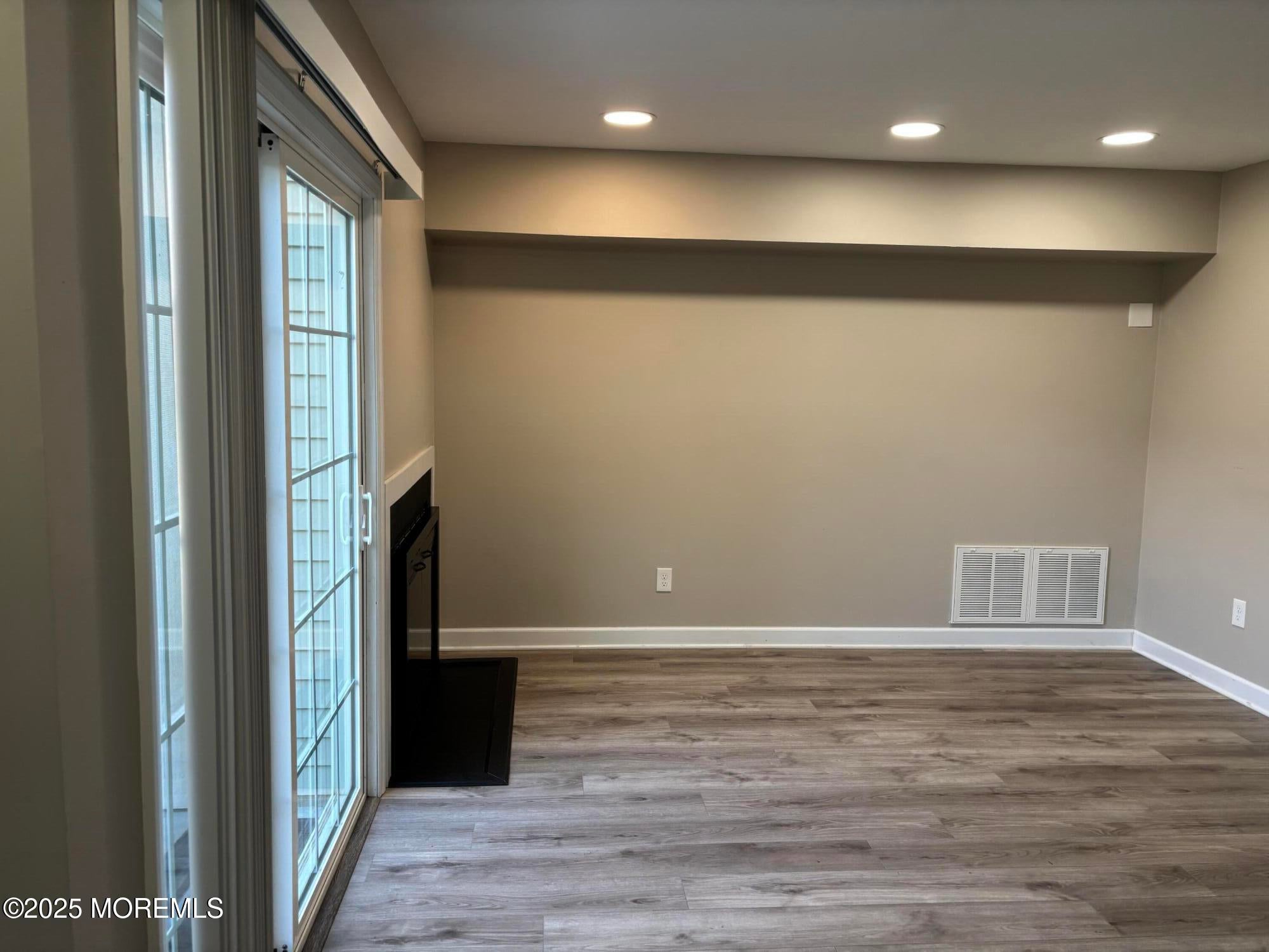 Howell, New Jersey, 07731, United States, 3 Bedrooms Bedrooms, ,3 BathroomsBathrooms,Residential,For Sale,1995163