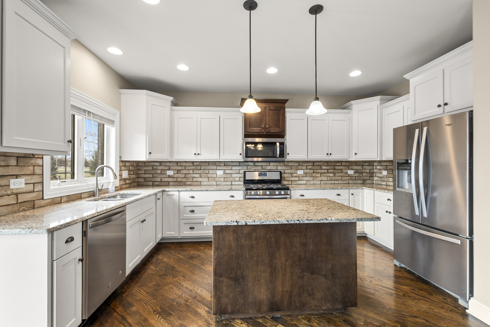 Mokena, Illinois, 60448, United States, 2 Bedrooms Bedrooms, ,3 BathroomsBathrooms,Residential,For Sale,2007532