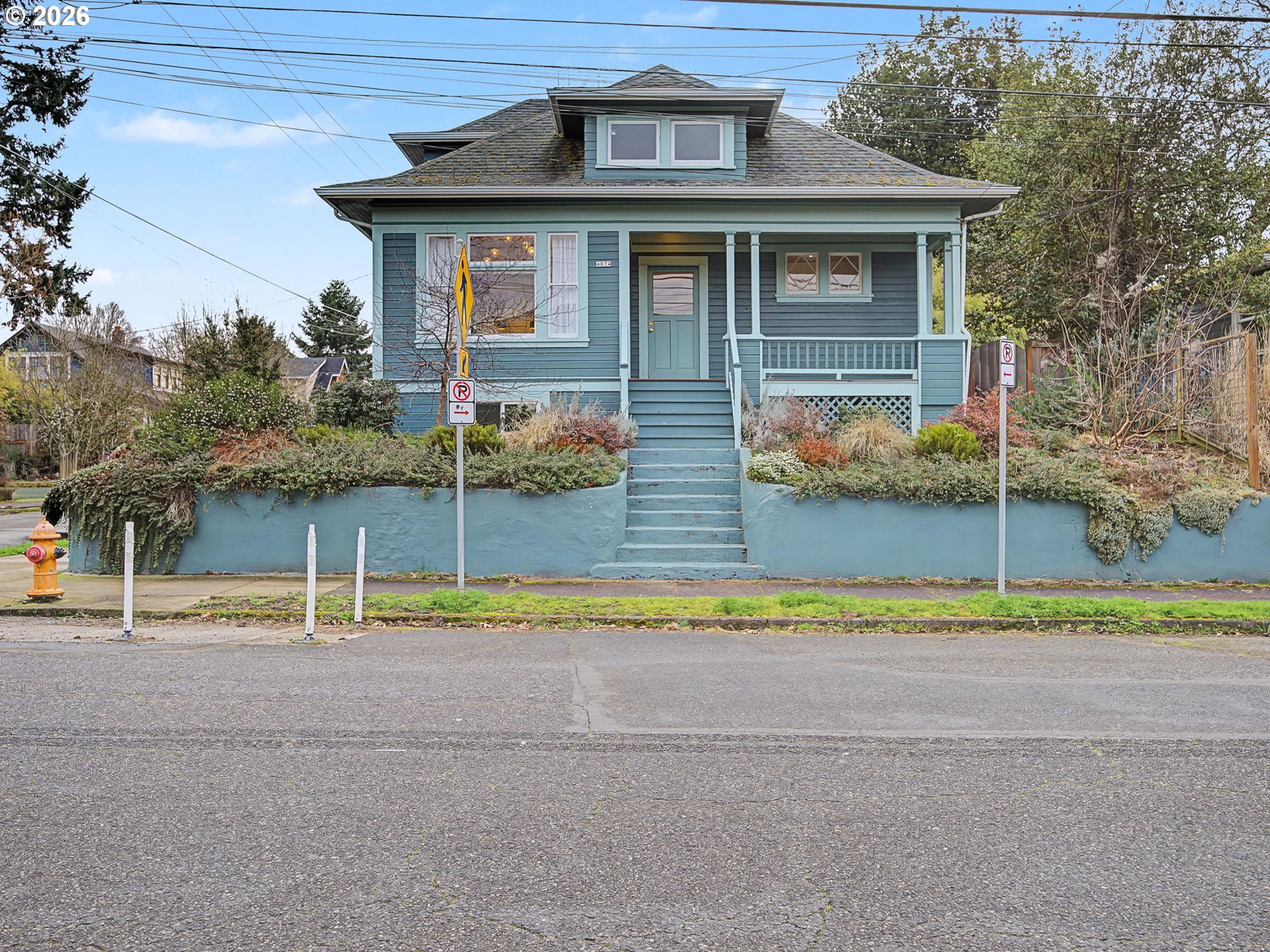 Portland, Oregon, 97212, United States, 5 Bedrooms Bedrooms, ,3 BathroomsBathrooms,Residential,For Sale,2043589