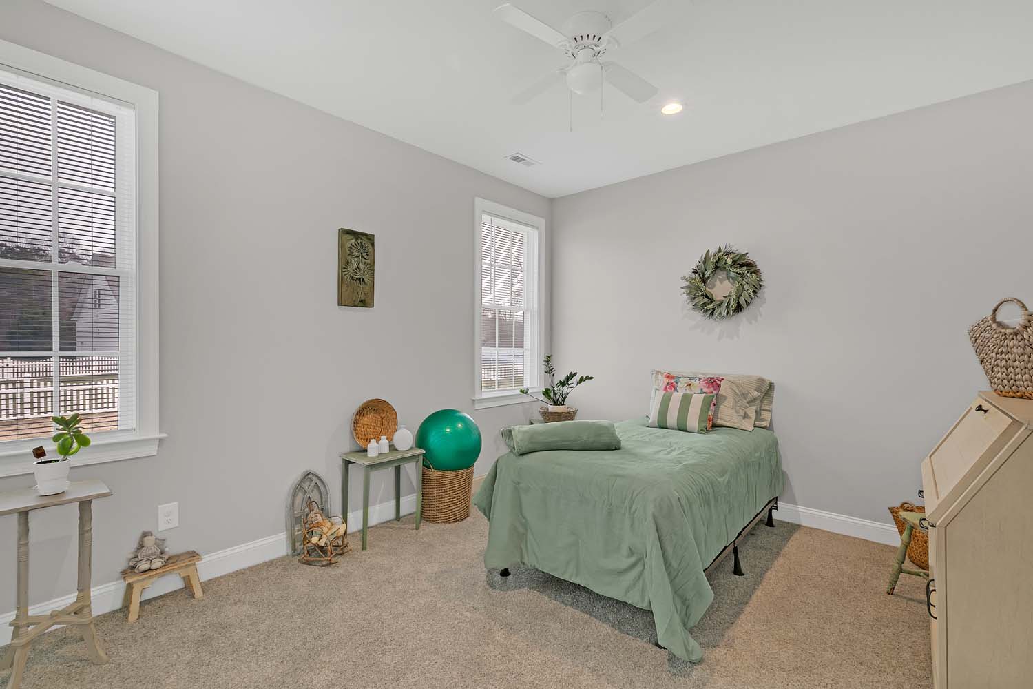 Gloucester, Virginia, 23061-3871, United States, 3 Bedrooms Bedrooms, ,3 BathroomsBathrooms,Residential,For Sale,1989895