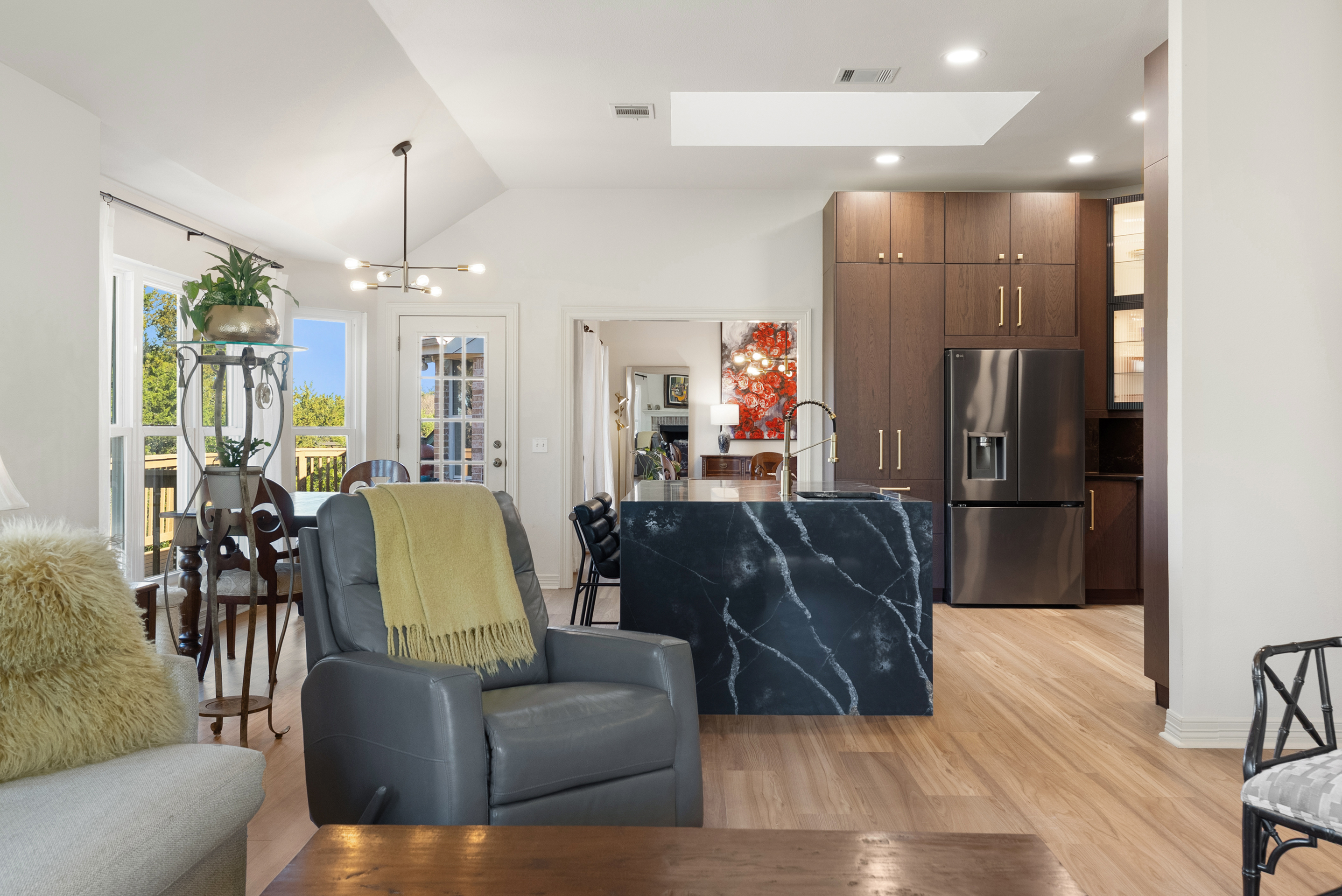  Updated Single-Story Living in the Heart of Lakeway - 物件實景