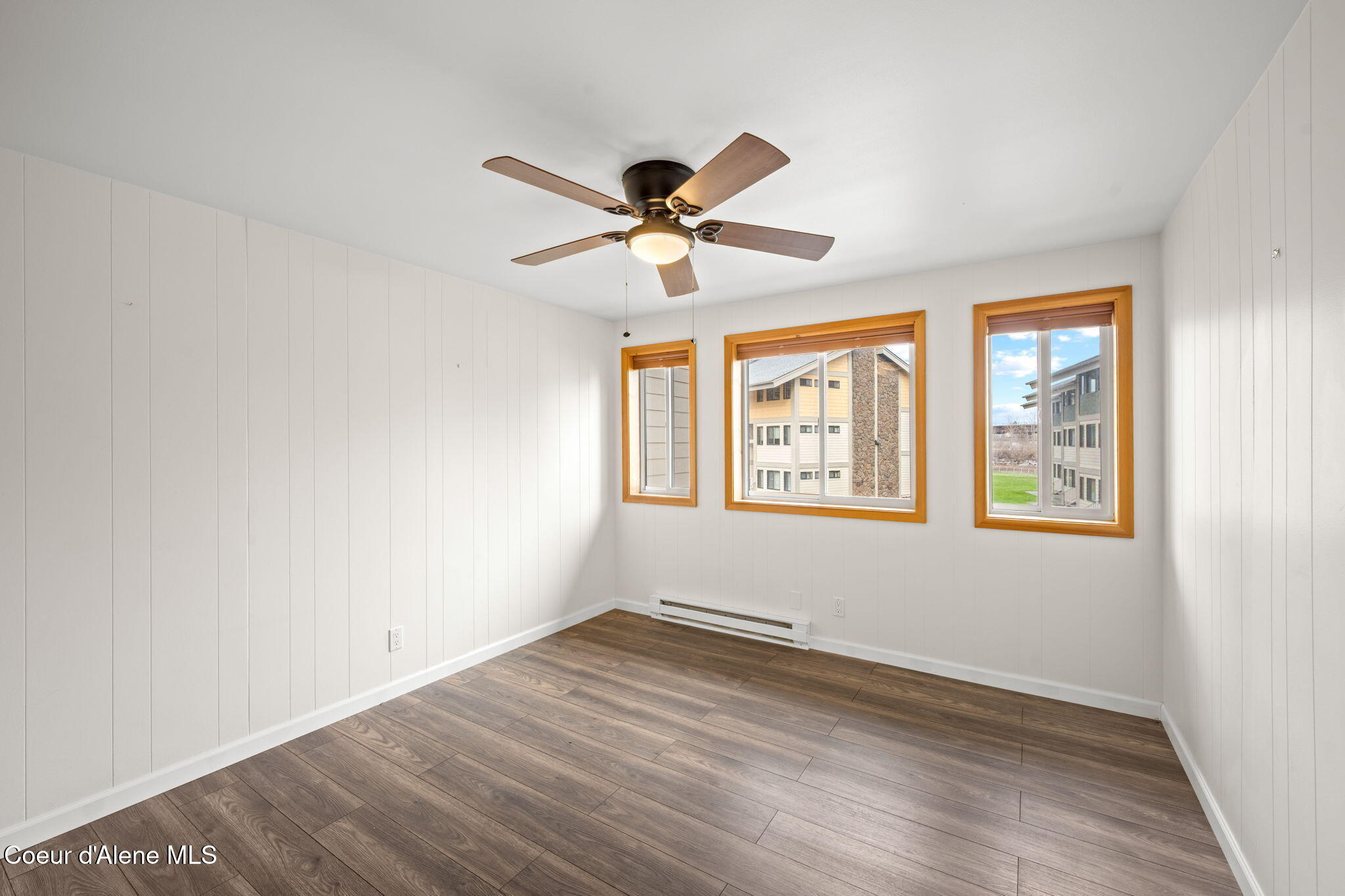 Sandpoint, Idaho, 83864, United States, 2 Bedrooms Bedrooms, ,Residential,For Sale,1999748