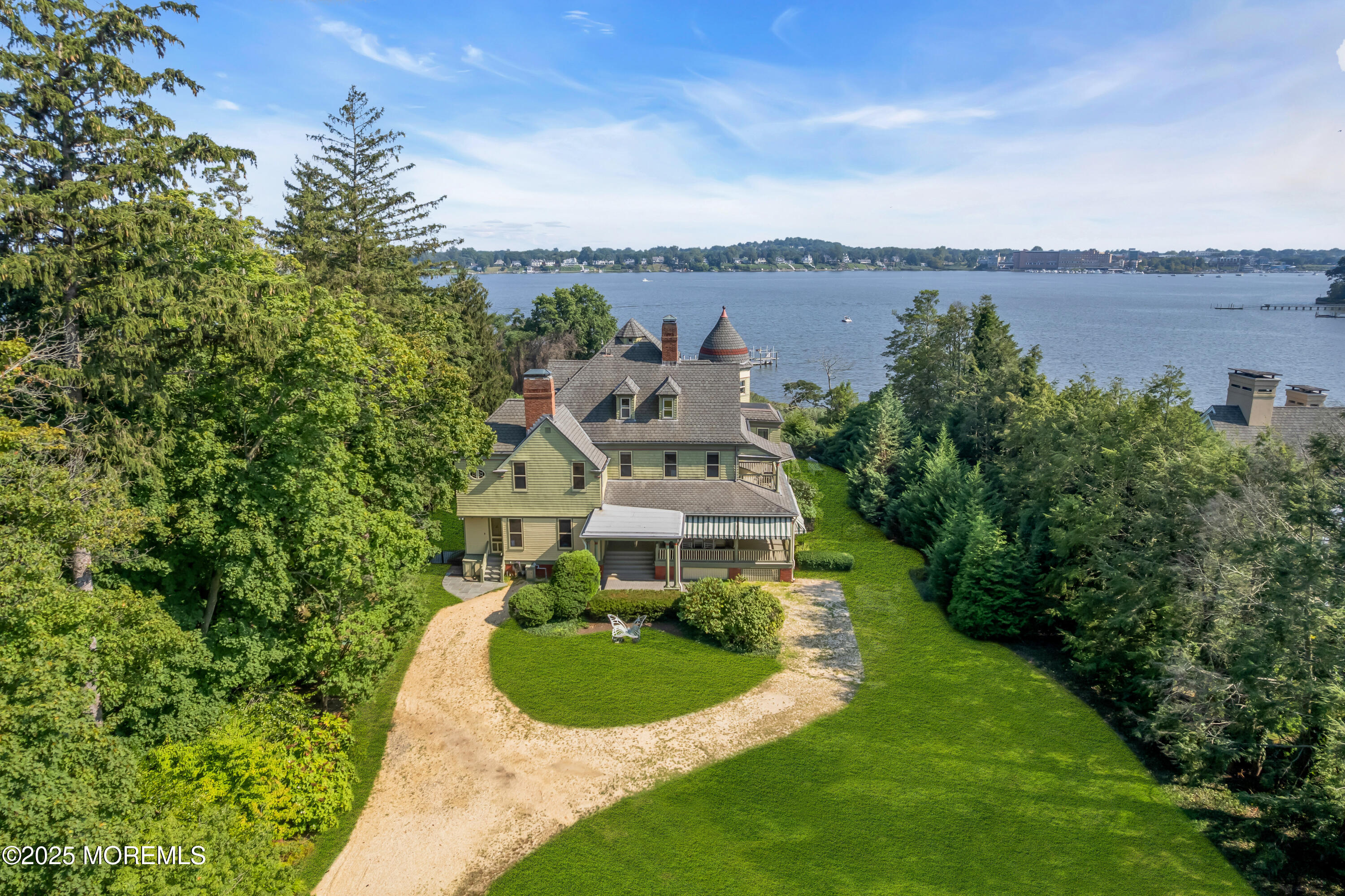 Red Bank, New Jersey, 07701, United States, 9 Bedrooms Bedrooms, ,6 BathroomsBathrooms,Residential,For Sale,1934404