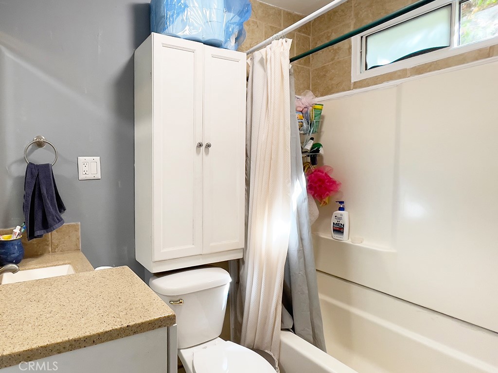 Los Angeles, California, 90065, United States, 3 Bedrooms Bedrooms, ,1 BathroomBathrooms,Residential,For Sale,1869381