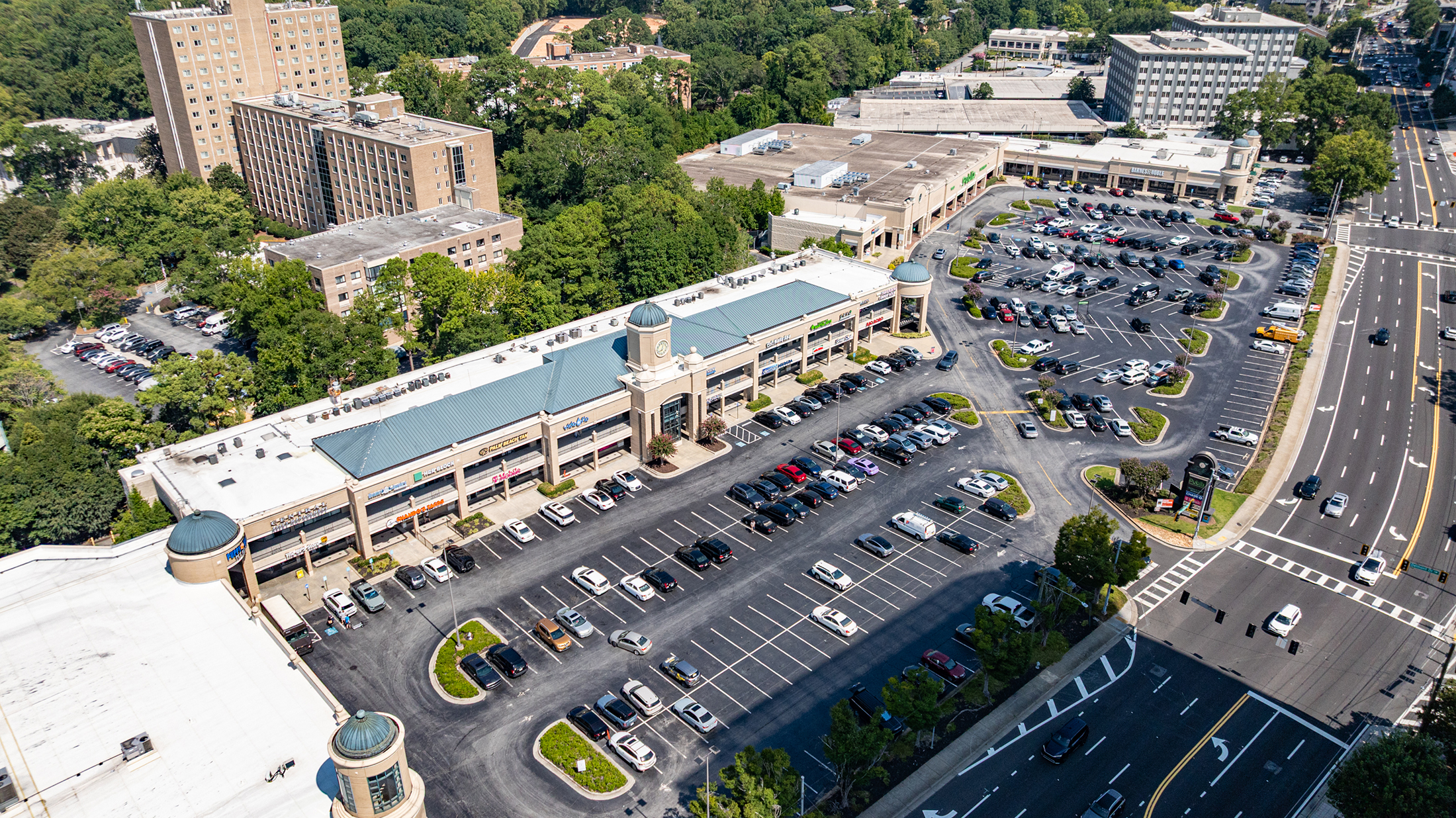  Charming Condo Set in the Iconic Alhambra Building in the Heart of Buckhead - 物件實景