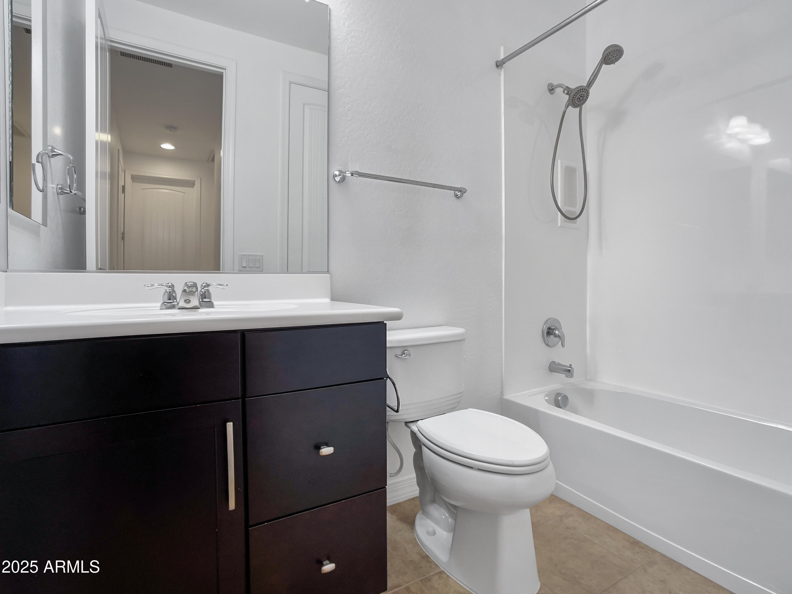 Gilbert, Arizona, 85298, United States, 3 Bedrooms Bedrooms, ,Residential,For Sale,1960746